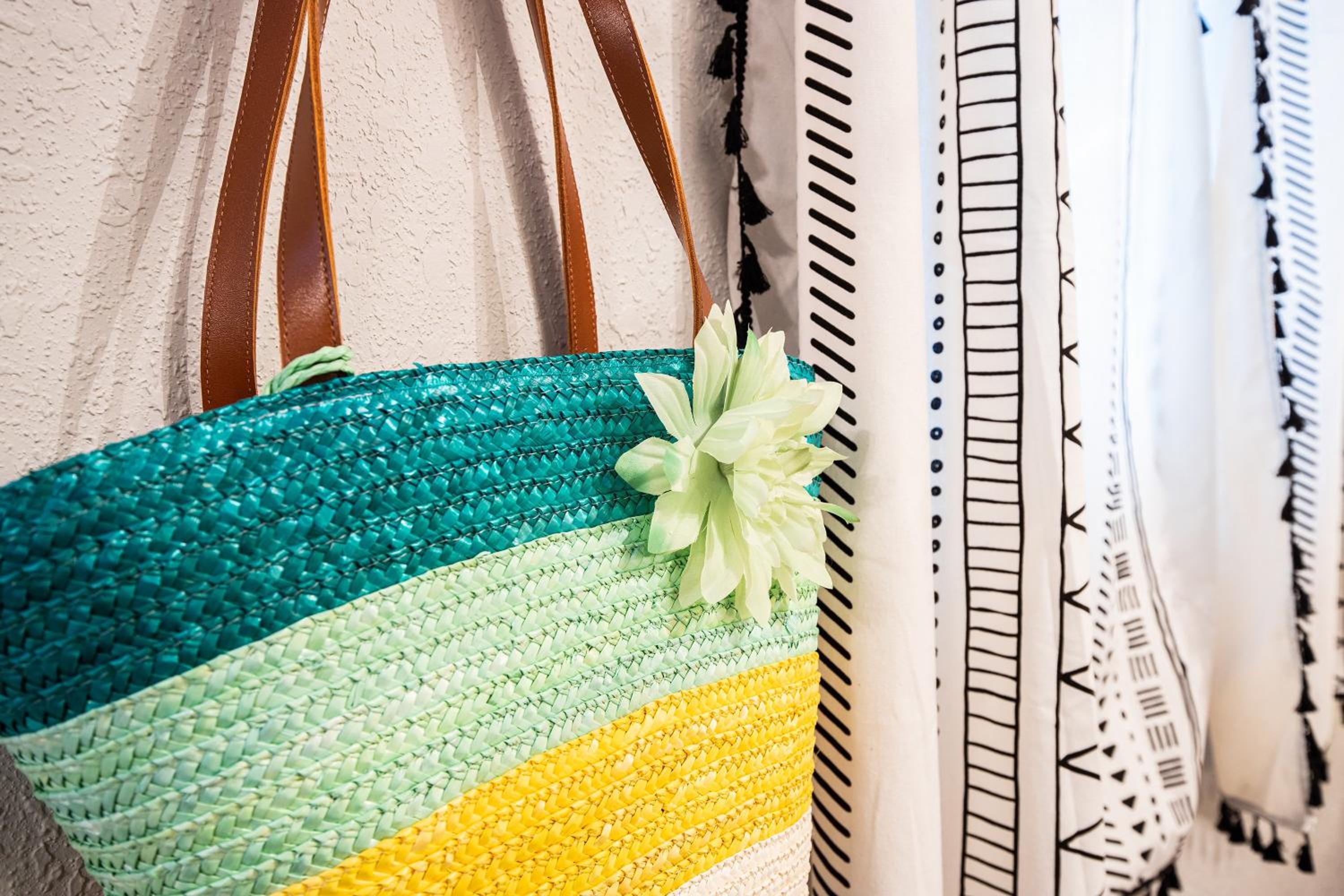 Perfect for Bachelor-Bachelorettes & Friend Groups!