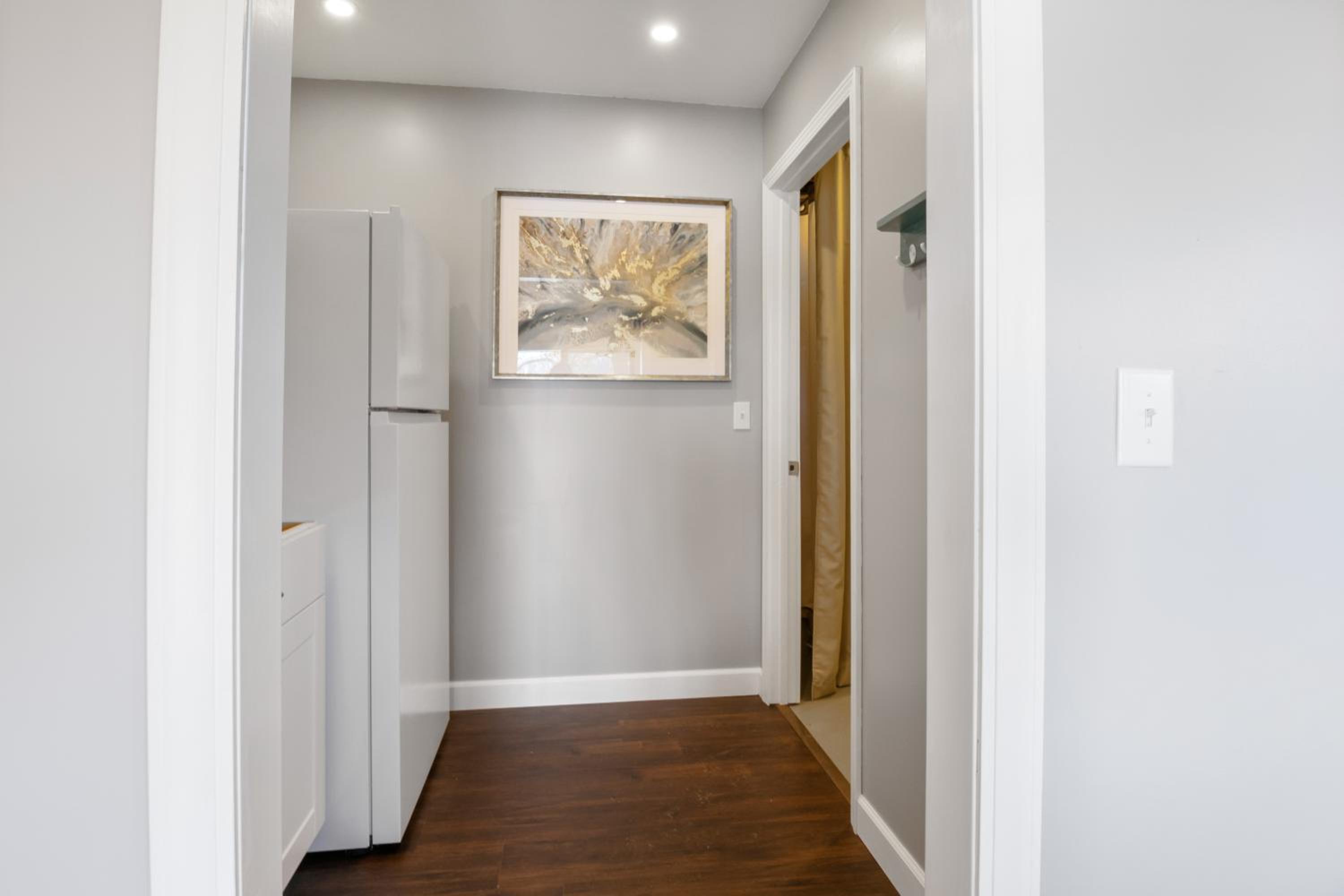 Spacious, Central Location, Fire Pit, Boat Slip