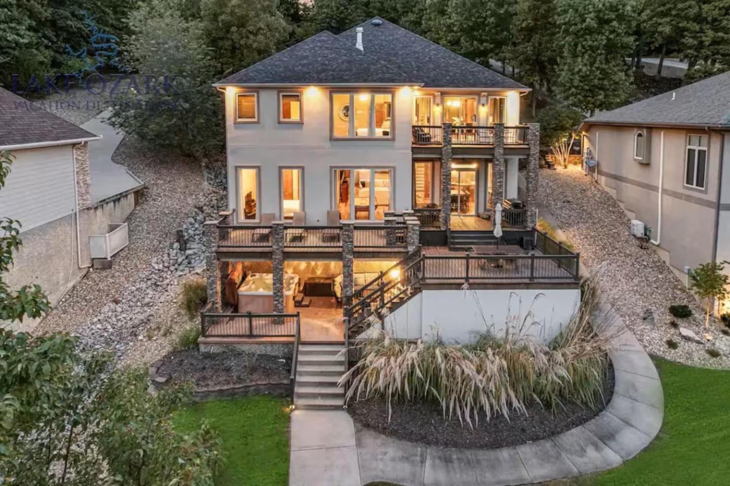 Porto Cima w/ Game Room, Dock, Boat Slip, Kayaks, Lakeside Fireplace & Hot Tub
