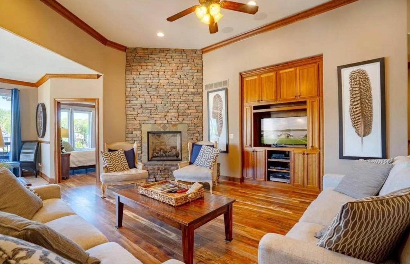 Porto Cima w/ Game Room, Dock, Boat Slip, Kayaks, Lakeside Fireplace & Hot Tub