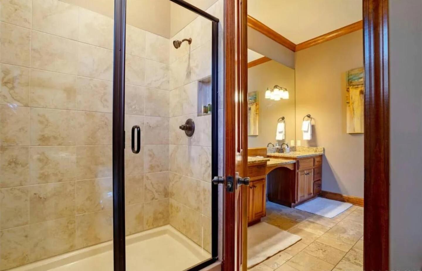 Porto Cima w/ Game Room, Dock, Boat Slip, Kayaks, Lakeside Fireplace & Hot Tub