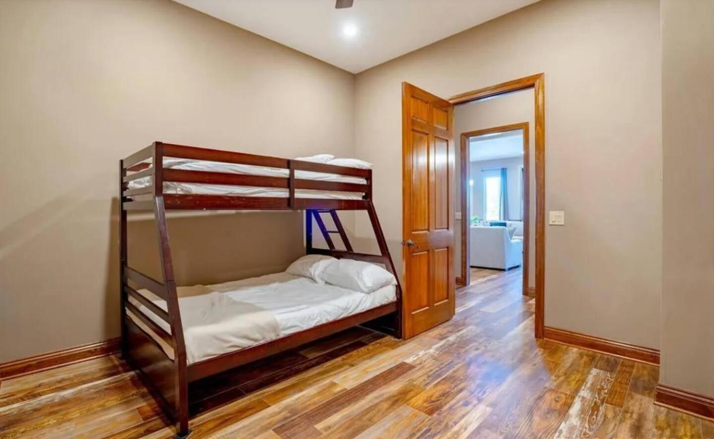 Porto Cima w/ Game Room, Dock, Boat Slip, Kayaks, Lakeside Fireplace & Hot Tub