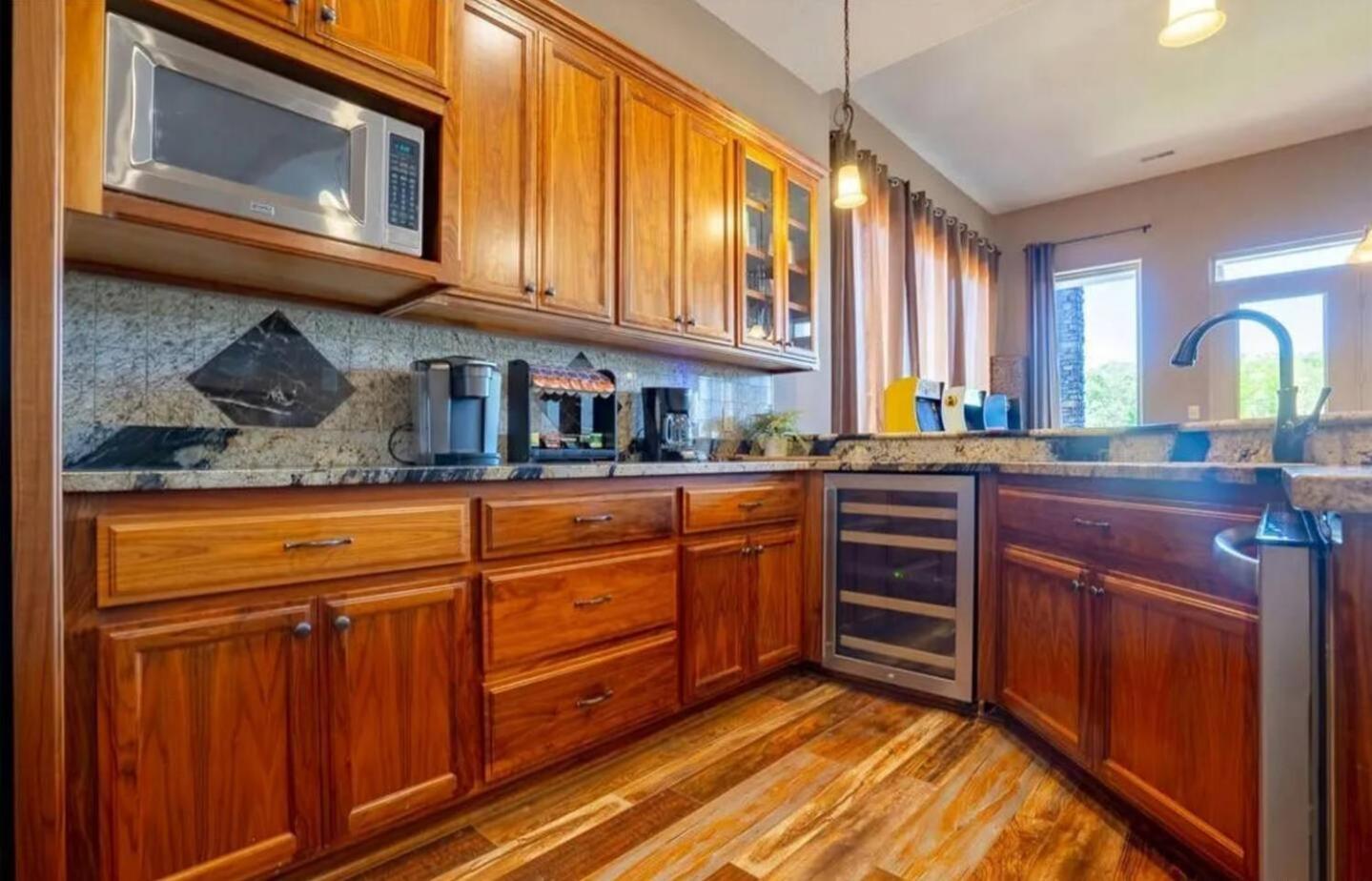 Porto Cima w/ Game Room, Dock, Boat Slip, Kayaks, Lakeside Fireplace & Hot Tub