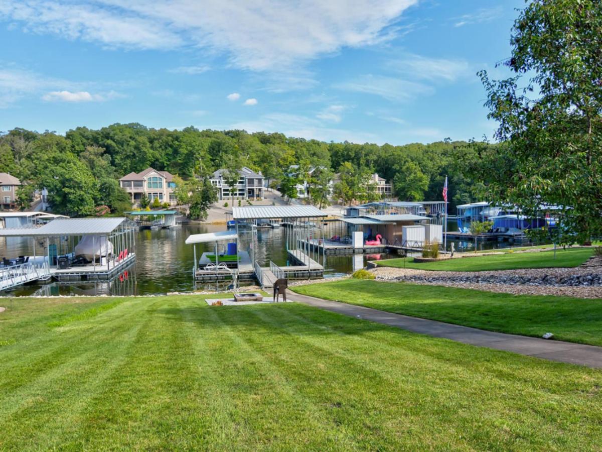 Porto Cima w/ Game Room, Dock, Boat Slip, Kayaks, Lakeside Fireplace & Hot Tub