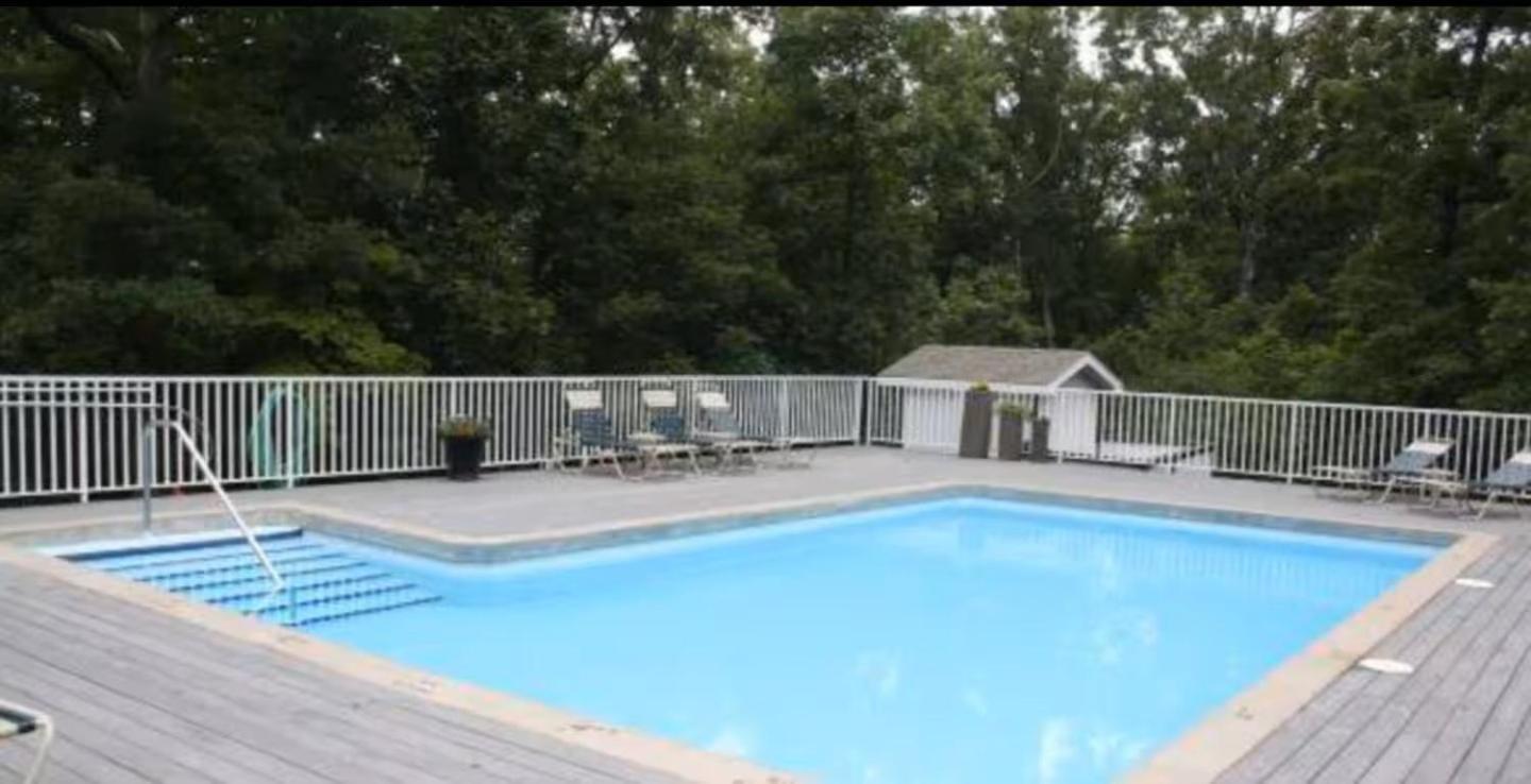 Porto Cima w/ Game Room, Dock, Boat Slip, Kayaks, Lakeside Fireplace & Hot Tub