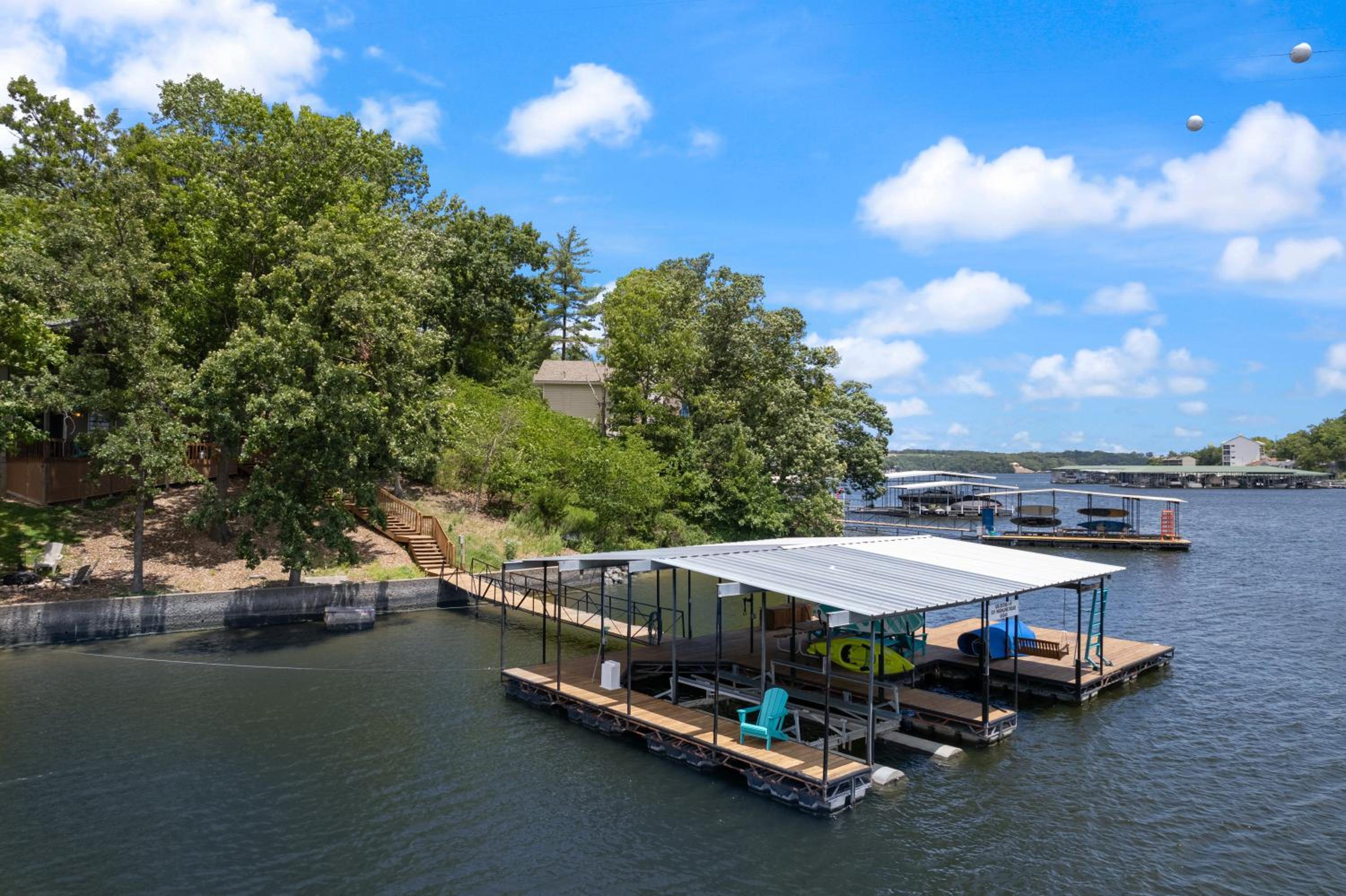 Spacious, Central Location, Fire Pit, Boat Slip