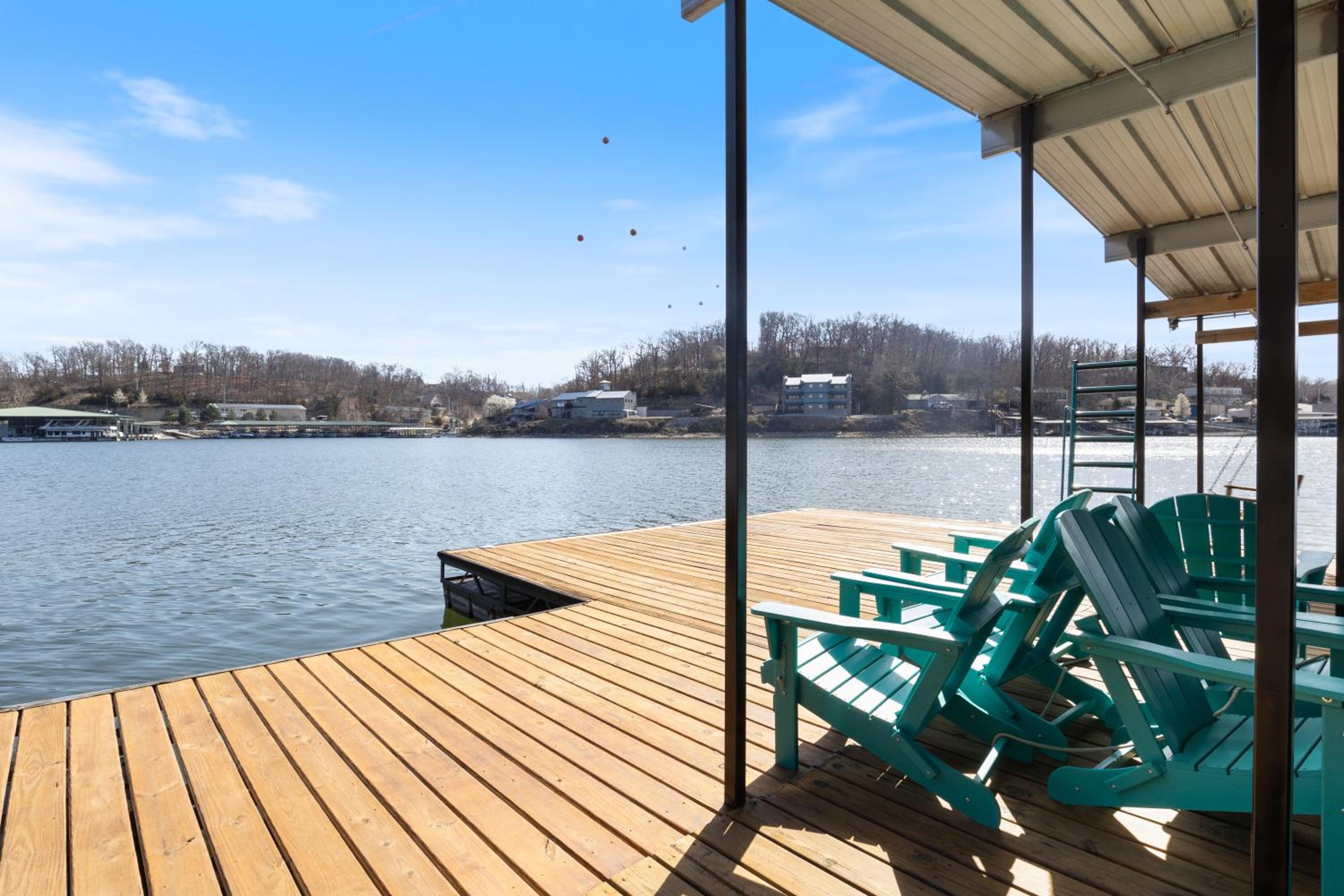 Spacious, Central Location, Fire Pit, Boat Slip