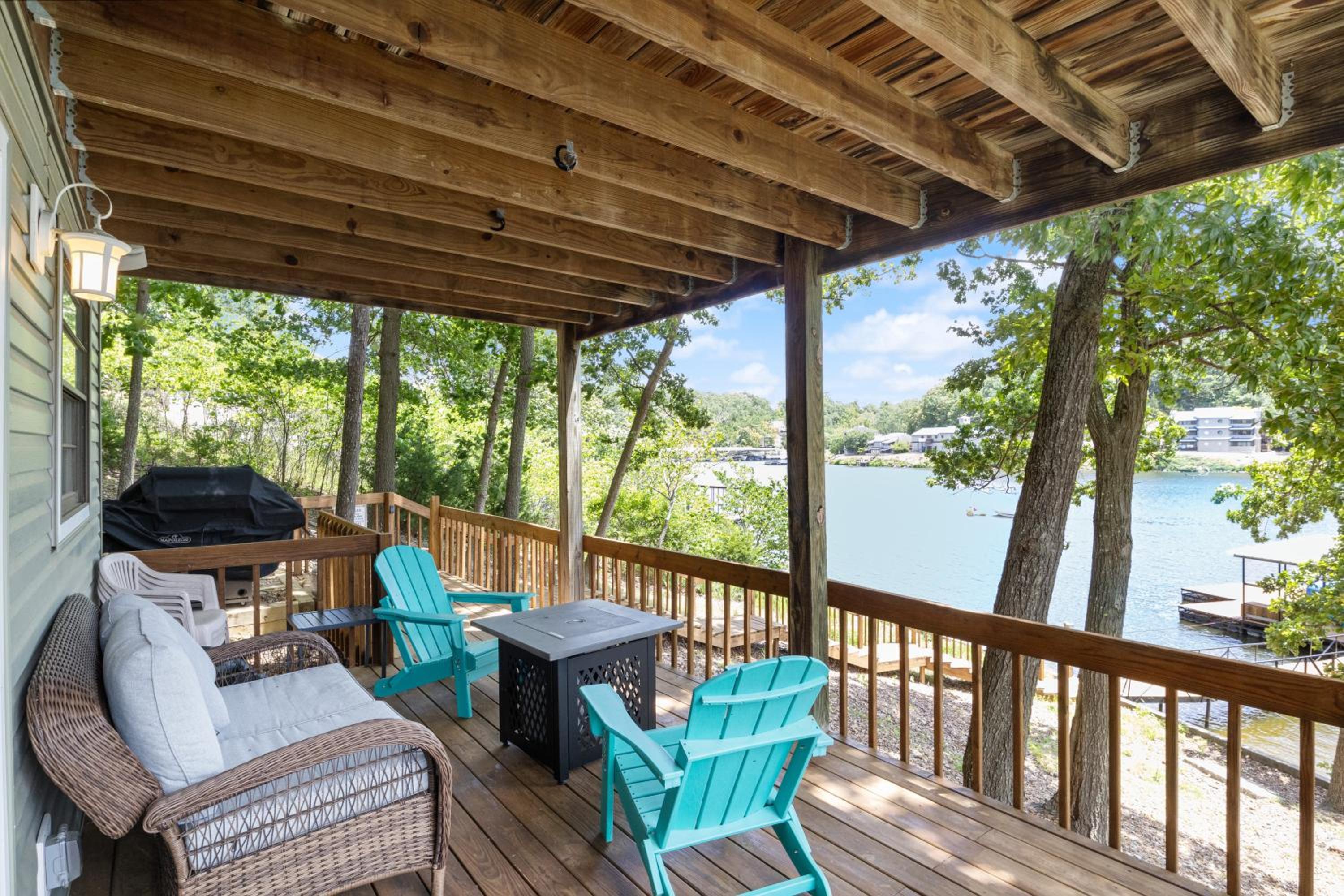 Spacious, Central Location, Fire Pit, Boat Slip