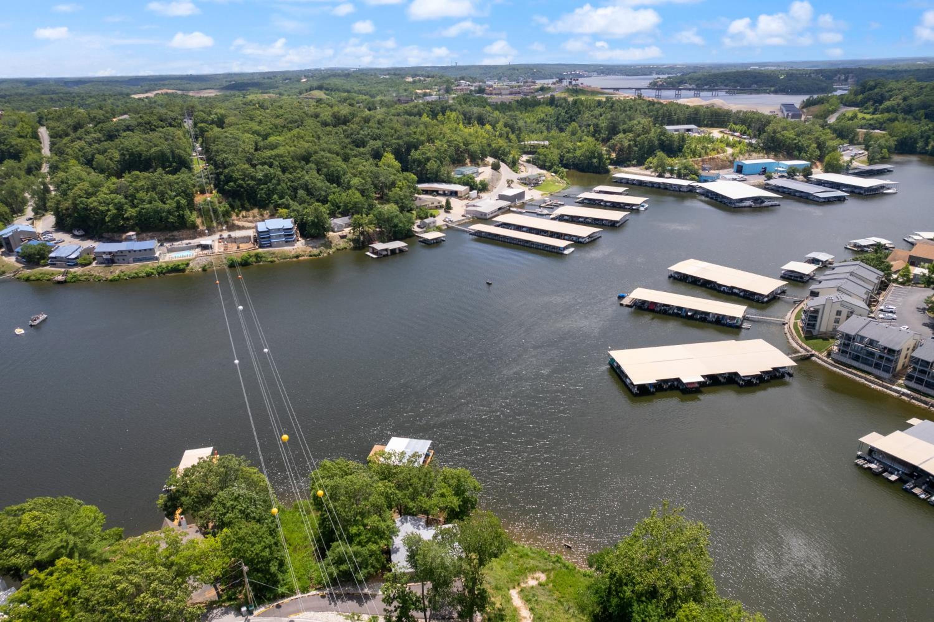Spacious, Central Location, Fire Pit, Boat Slip