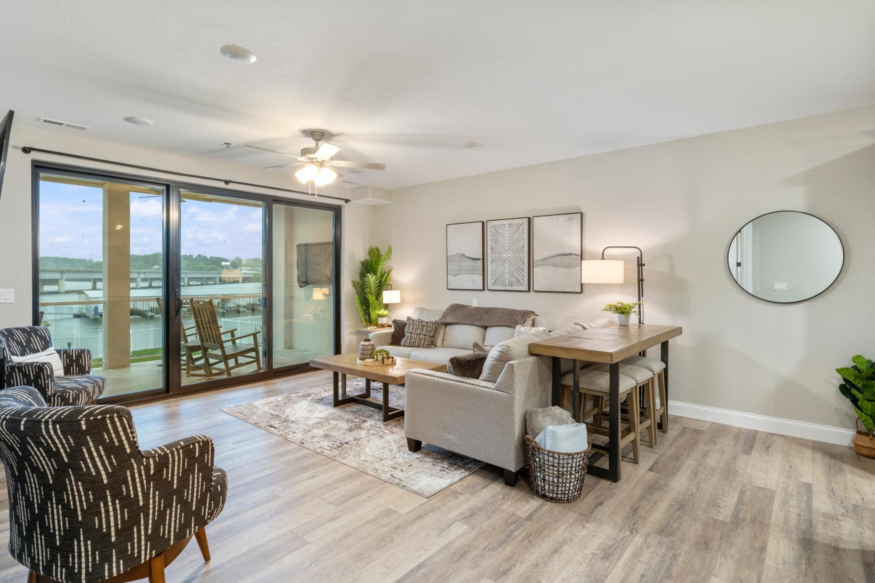 Topsider Experience in the Heart of Osage Beach