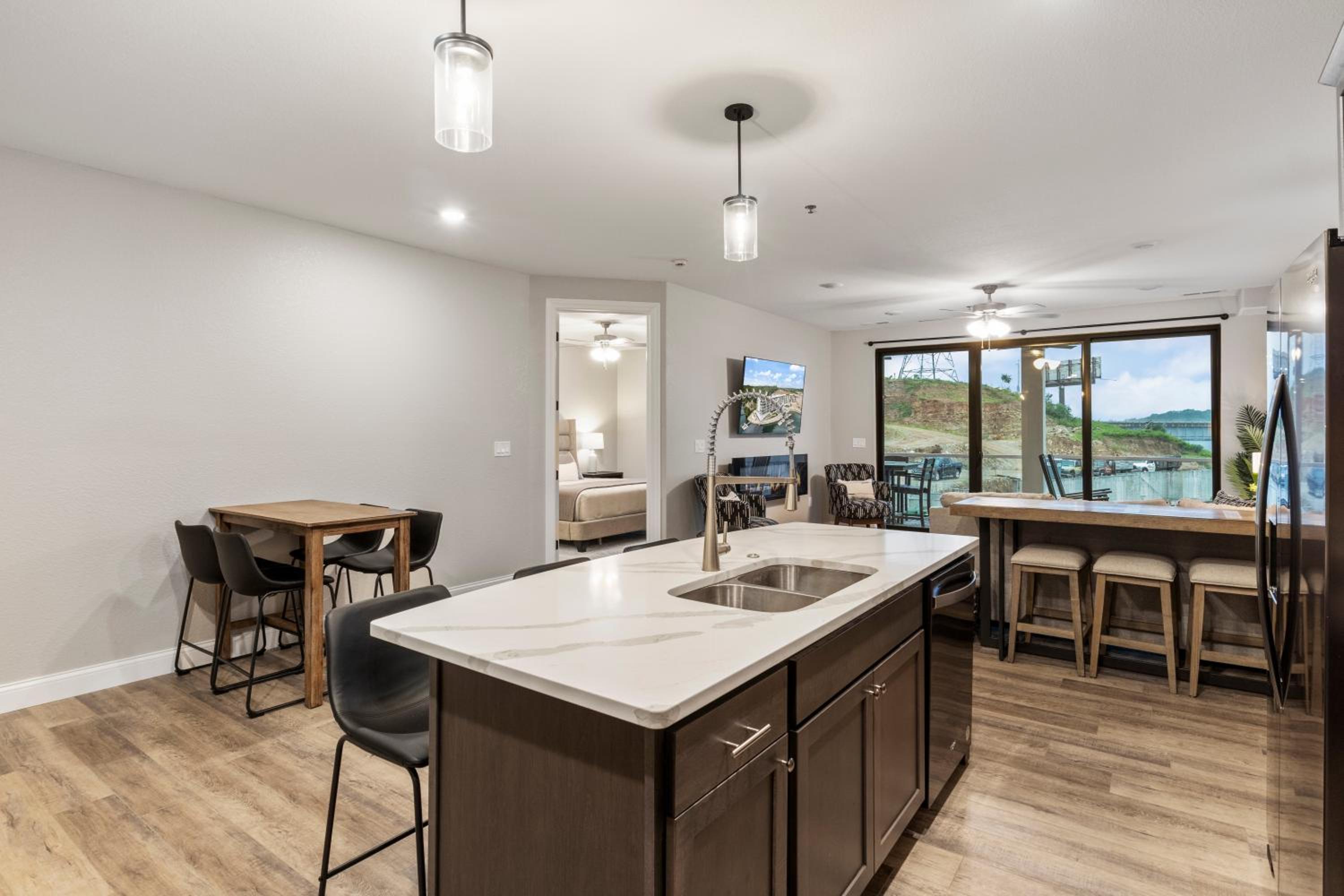 Topsider Experience in the Heart of Osage Beach