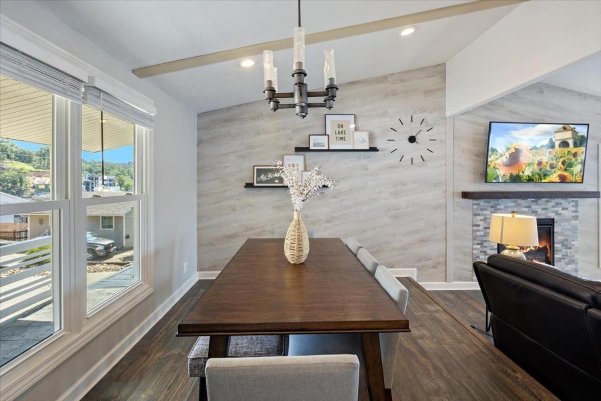 Lakefront Home with Game Room, Firepits & Gazebo at 3MM