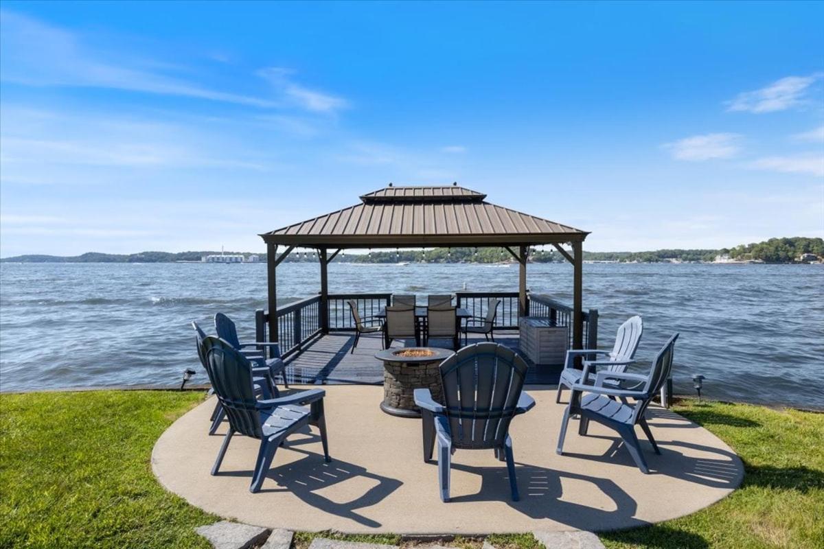 Lakefront Home with Game Room, Firepits & Gazebo at 3MM