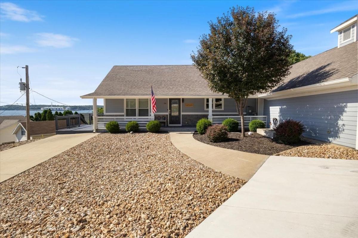 Lakefront Home with Game Room, Firepits & Gazebo at 3MM