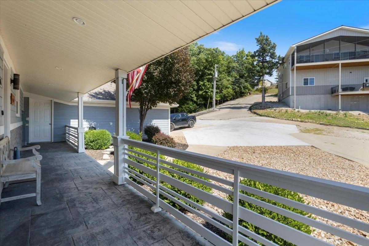 Lakefront Home with Game Room, Firepits & Gazebo at 3MM