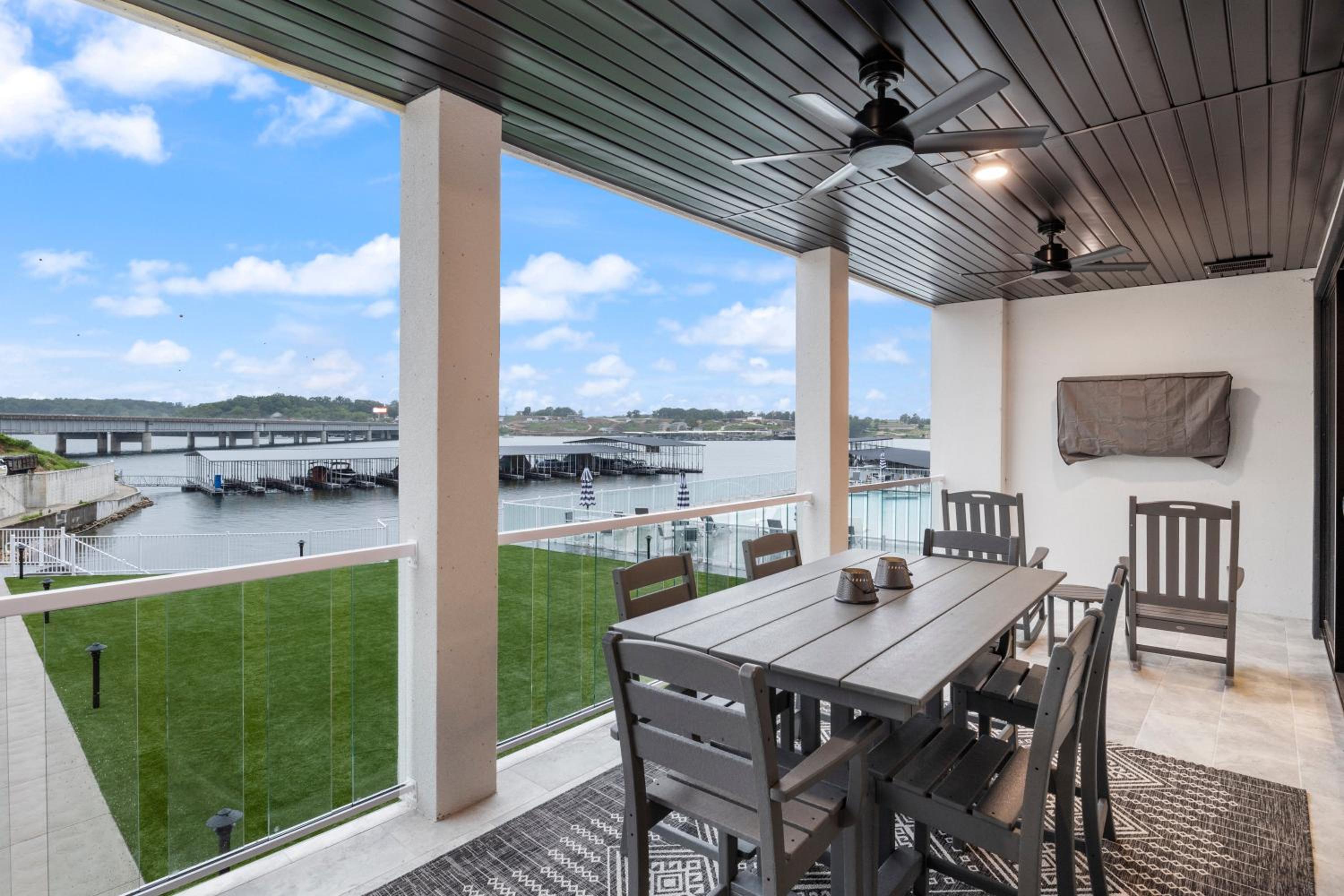 Topsider Experience in the Heart of Osage Beach