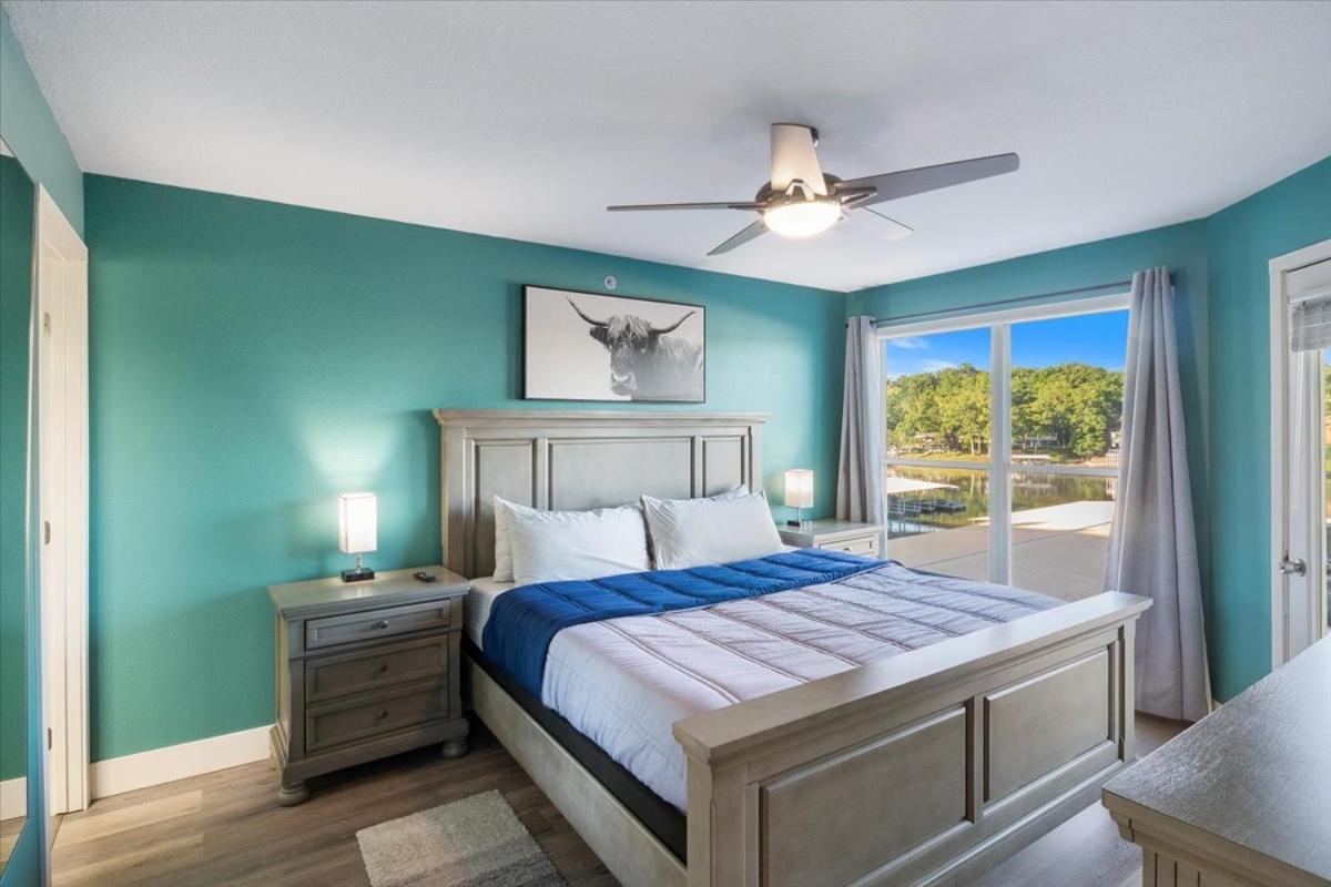 Lakeview Condo w/ 2 Pools & Beach - Family Fun Awaits at 21MM