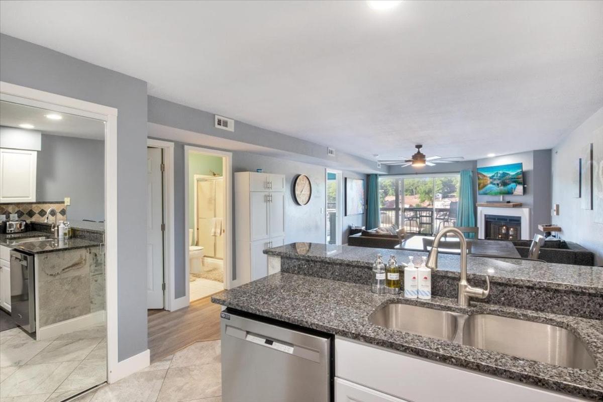 Lakeview Condo w/ 2 Pools & Beach - Family Fun Awaits at 21MM