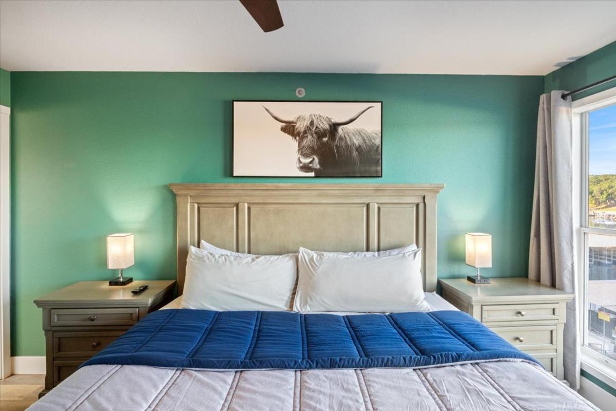 Lakeview Condo w/ 2 Pools & Beach - Family Fun Awaits at 21MM
