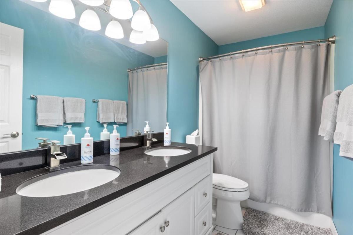 Lakeview Condo w/ 2 Pools & Beach - Family Fun Awaits at 21MM
