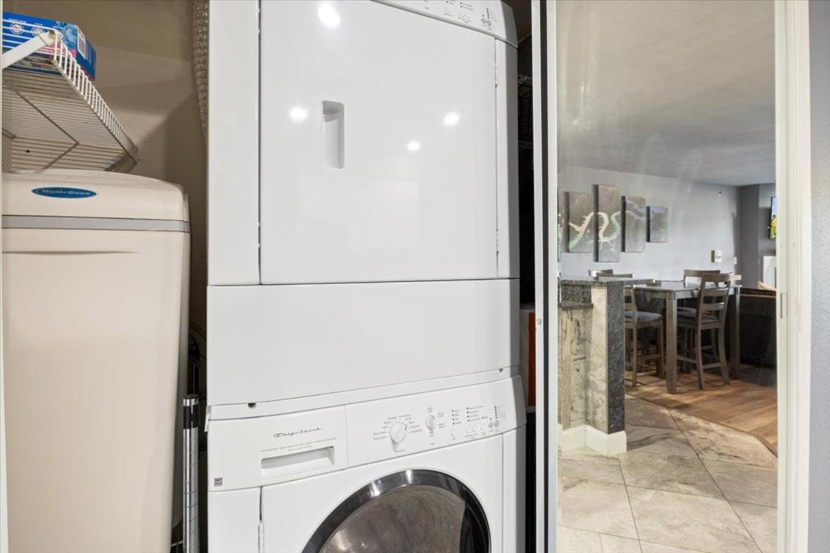 Lakeview Condo w/ 2 Pools & Beach - Family Fun Awaits at 21MM