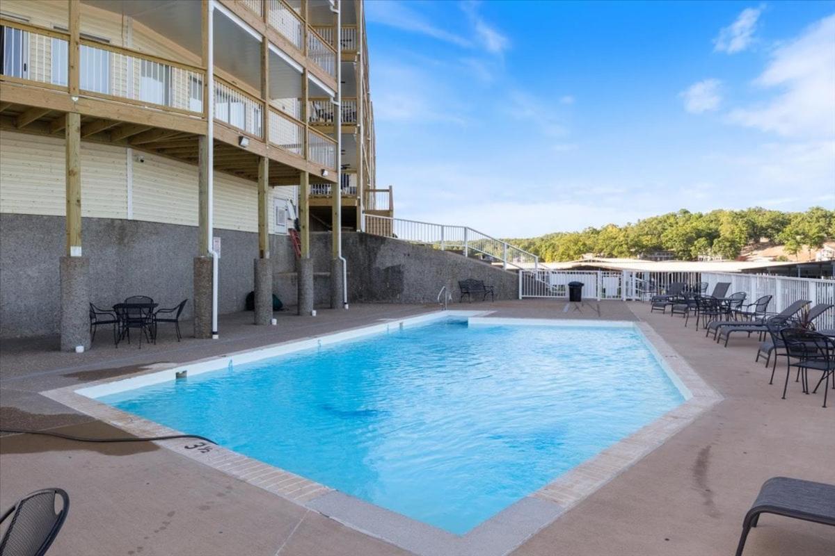 Lakeview Condo w/ 2 Pools & Beach - Family Fun Awaits at 21MM