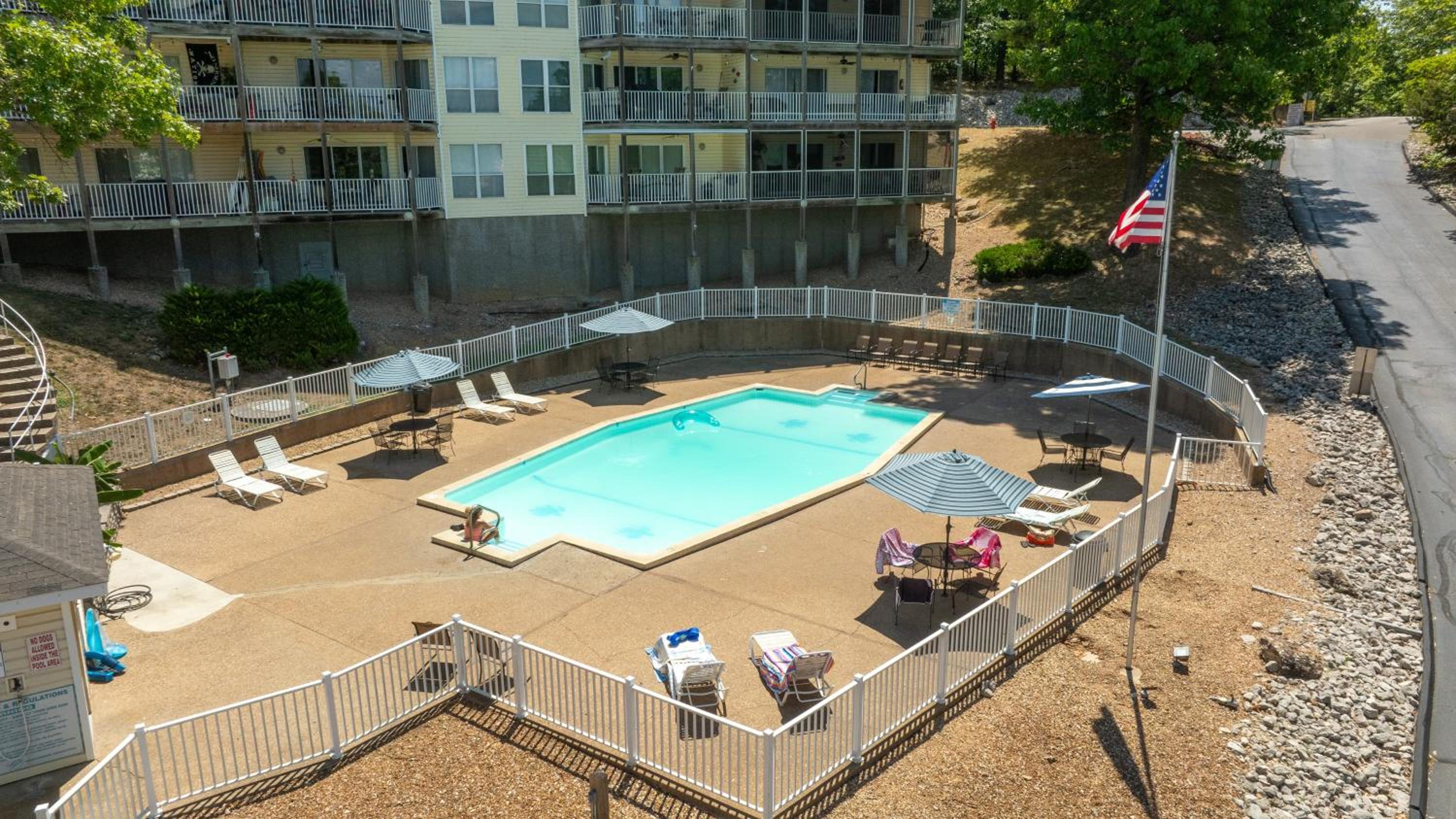 Lakeview Condo w/ 2 Pools & Beach - Family Fun Awaits at 21MM