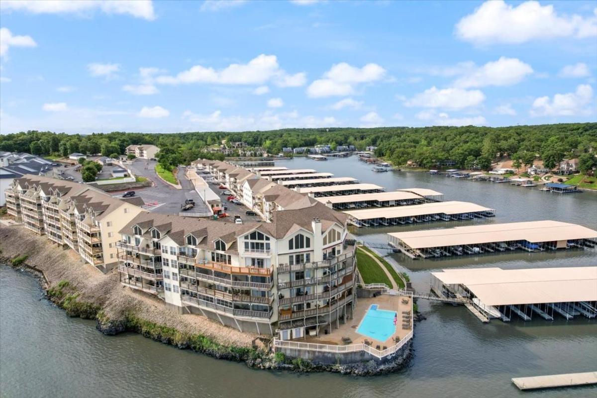 Lakeview Condo w/ 2 Pools & Beach - Family Fun Awaits at 21MM