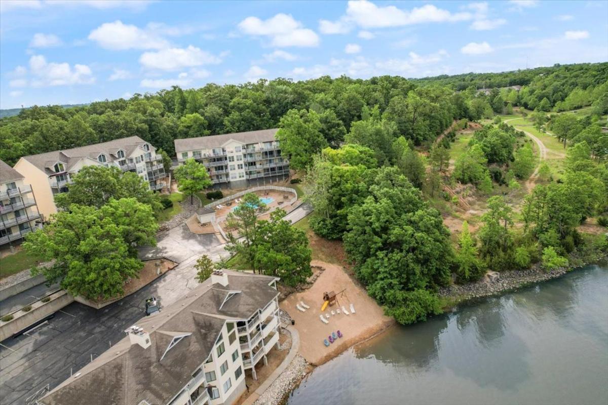 Lakeview Condo w/ 2 Pools & Beach - Family Fun Awaits at 21MM