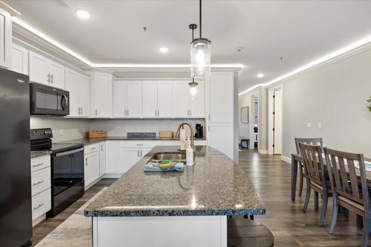 Topsider Condo w/ Updated Design & Amazing Main Channel Views