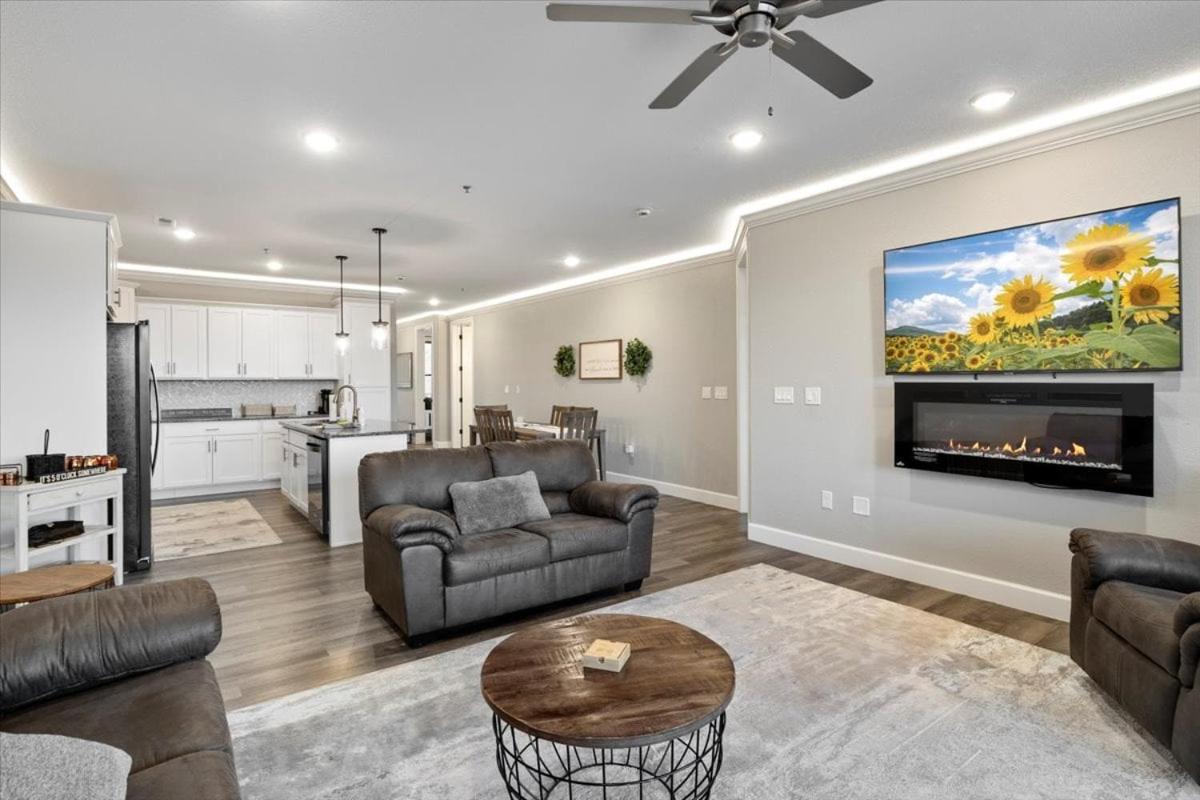 Topsider Condo w/ Updated Design & Amazing Main Channel Views