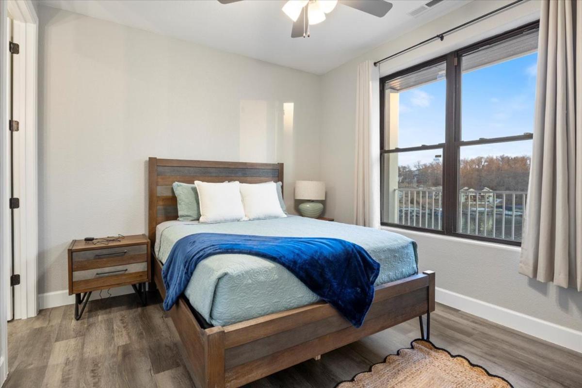 Topsider Condo w/ Updated Design & Amazing Main Channel Views
