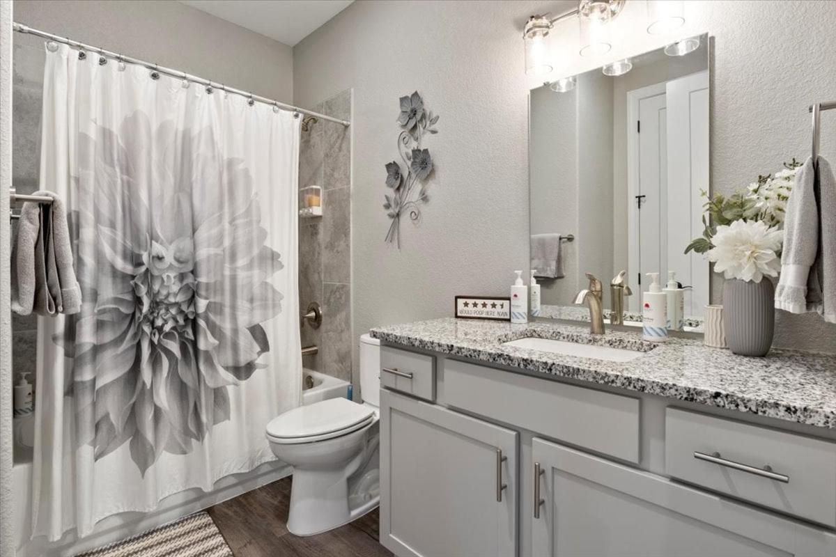 Topsider Condo w/ Updated Design & Amazing Main Channel Views