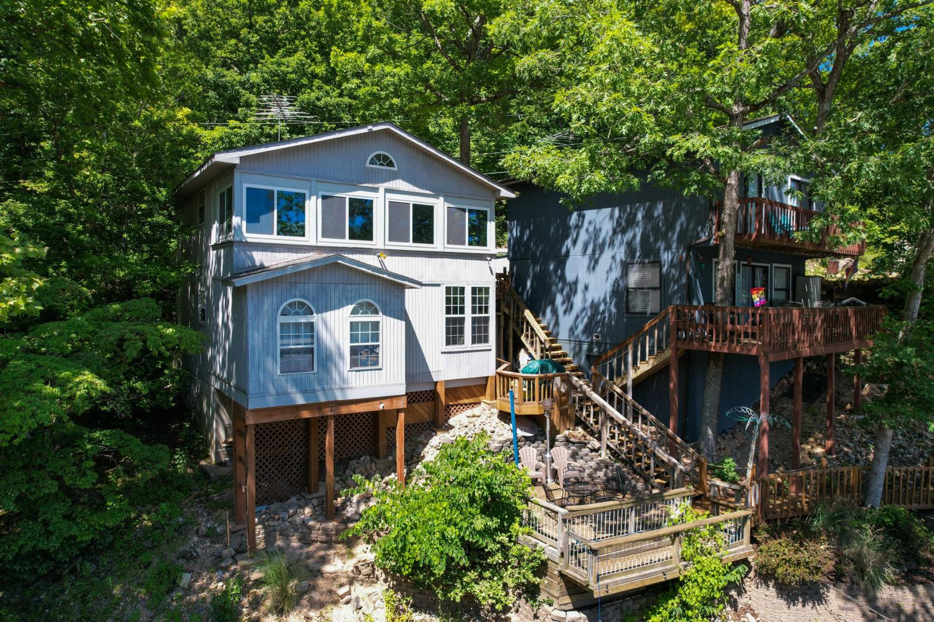 Wonderful Remote Lake Cabin! Fish from Deck & Dock