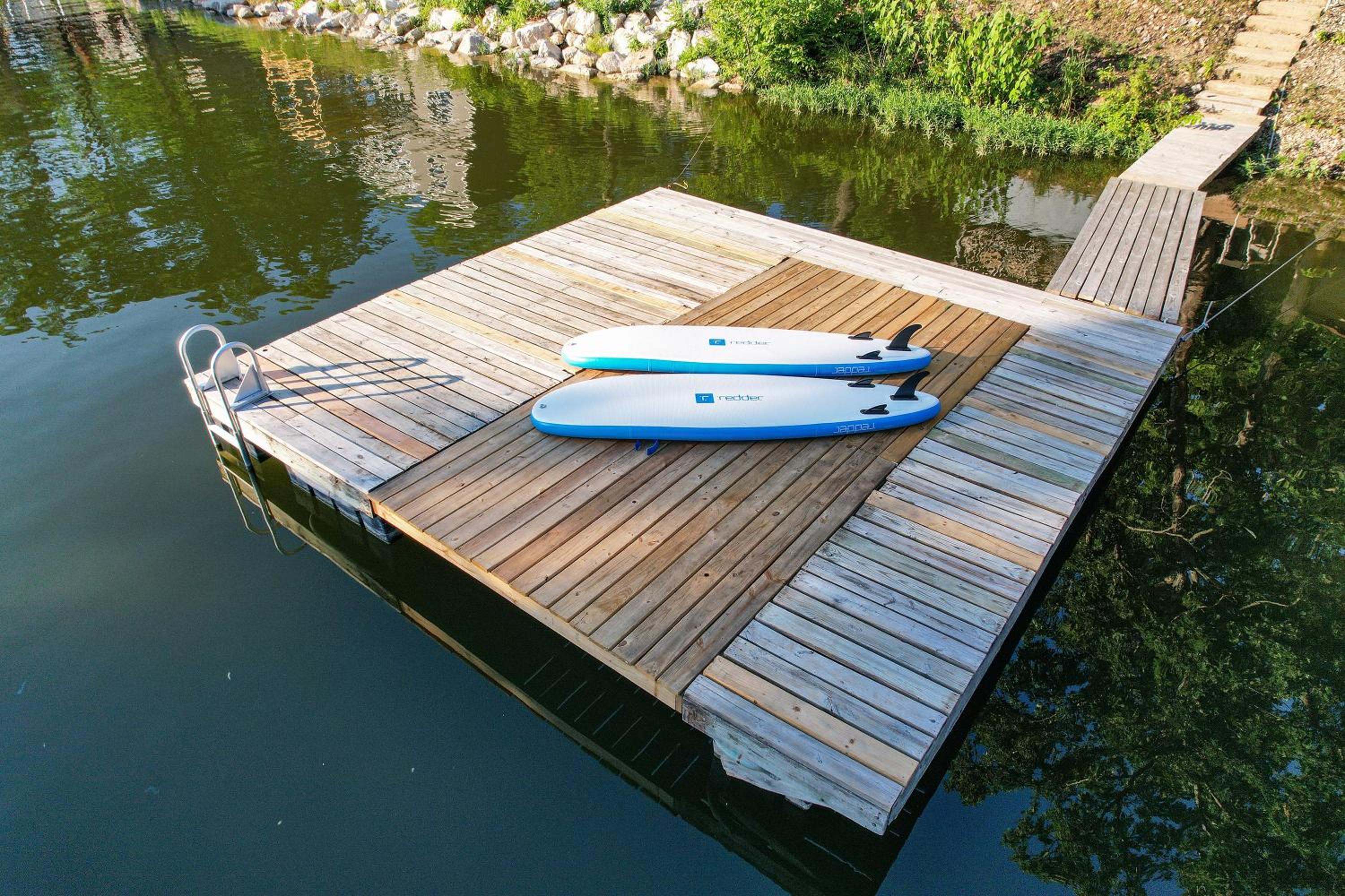Private Dock, Paddle Boards, Views & Hot Spots!
