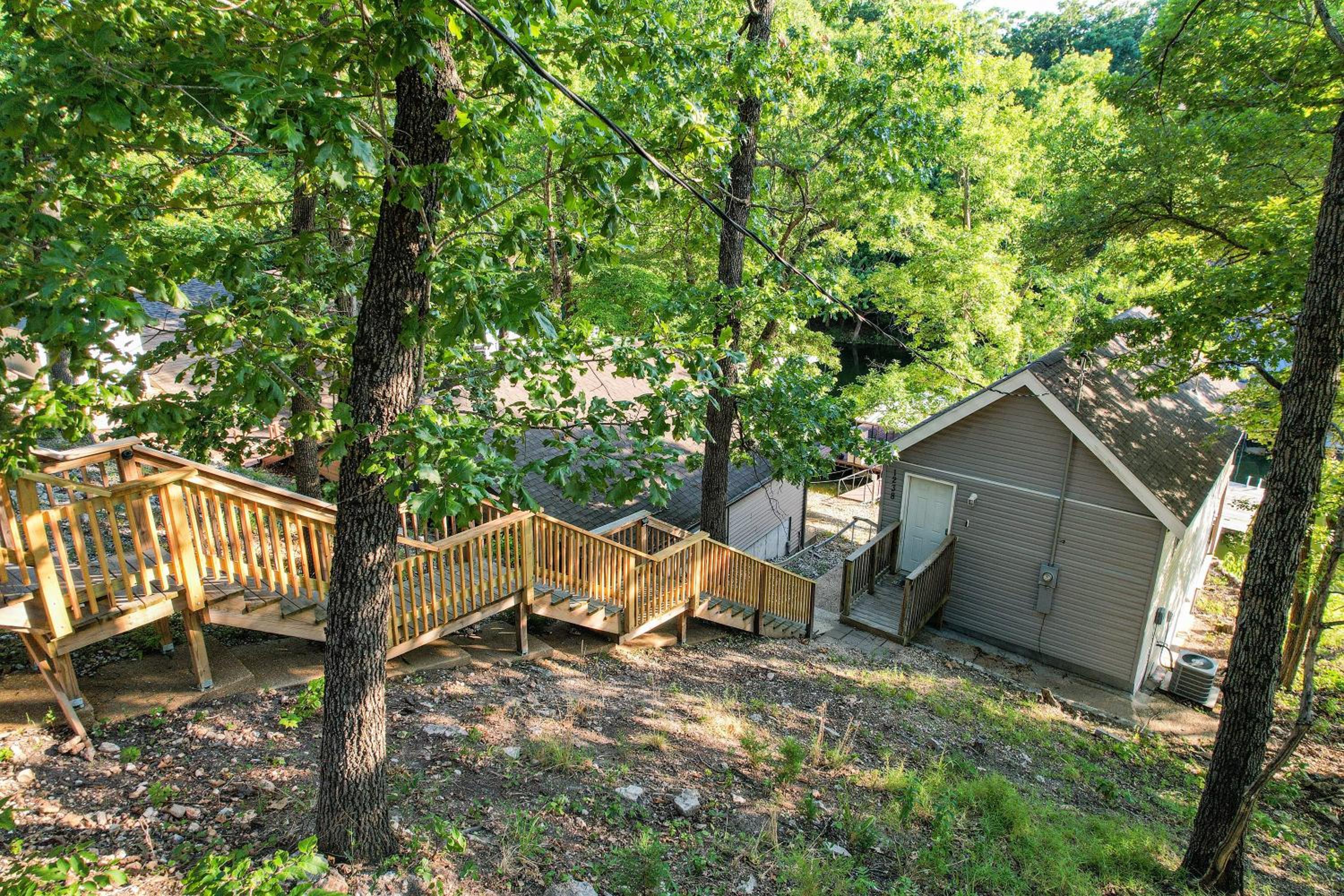 Private Dock, Paddle Boards, Views & Hot Spots!