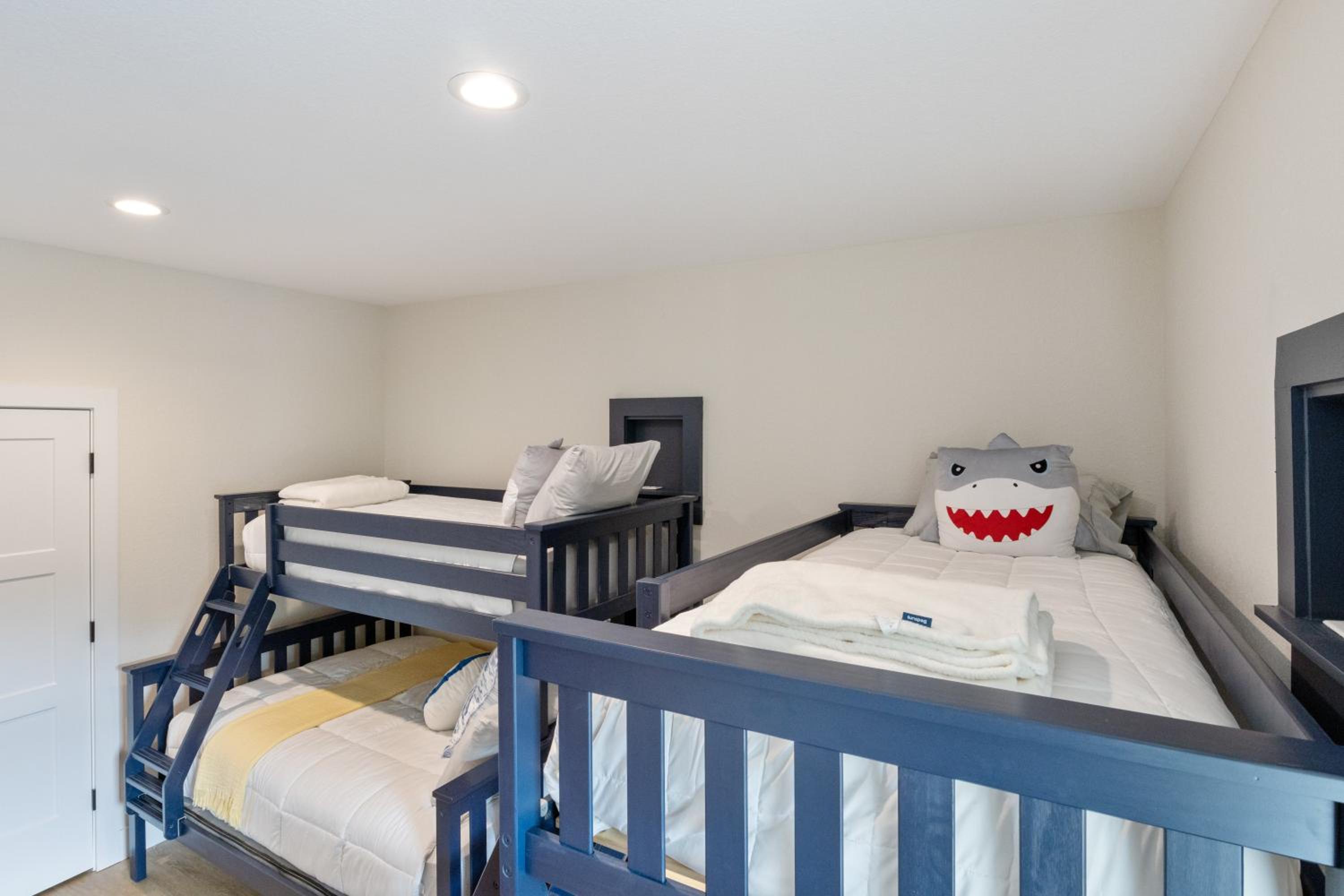 Lakefront Home w/ Arcade Games, Wet Bar, Dock, Workspace & Stunning Views