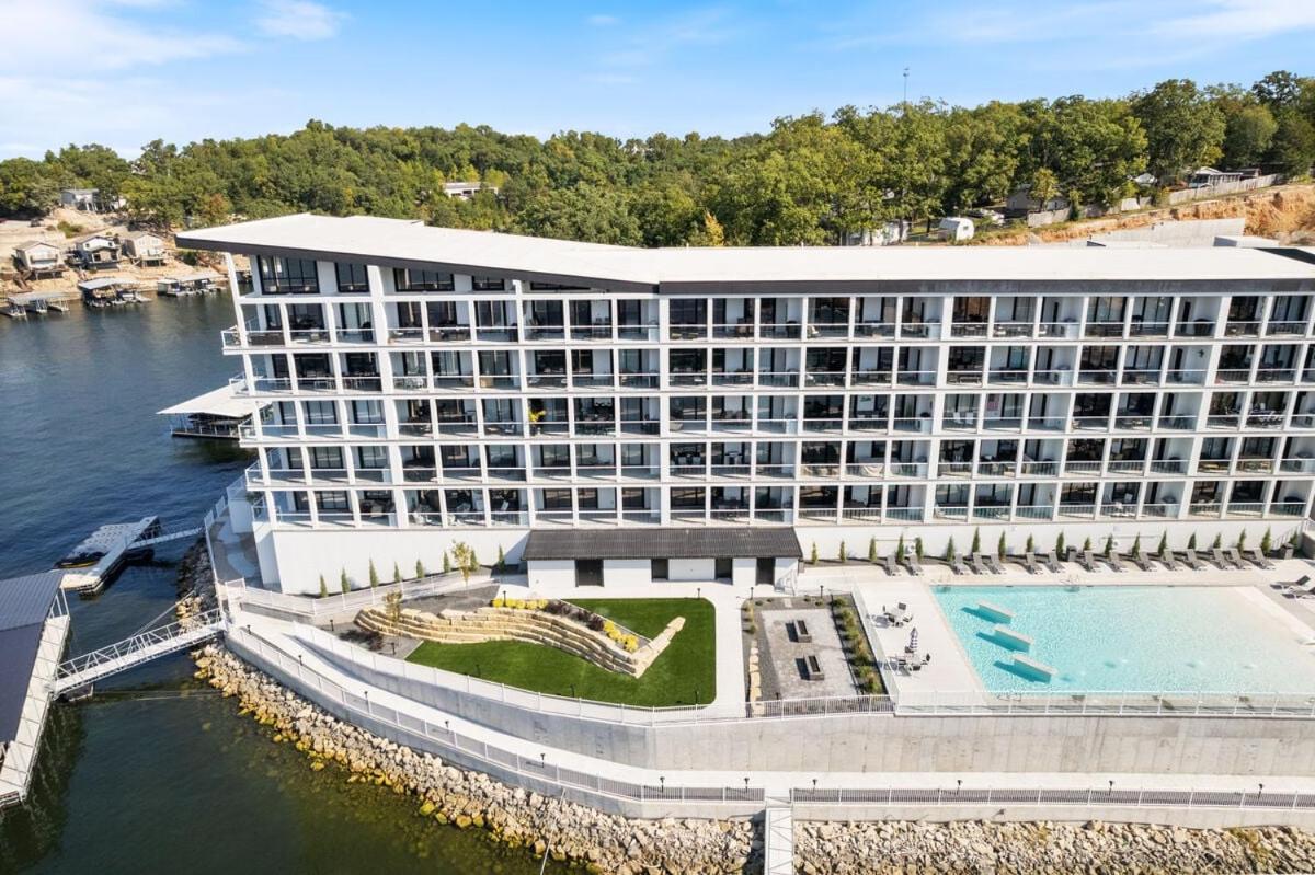Lakefront Topsider Condo w/ Boat Slip, 2 Pools & Large Deck