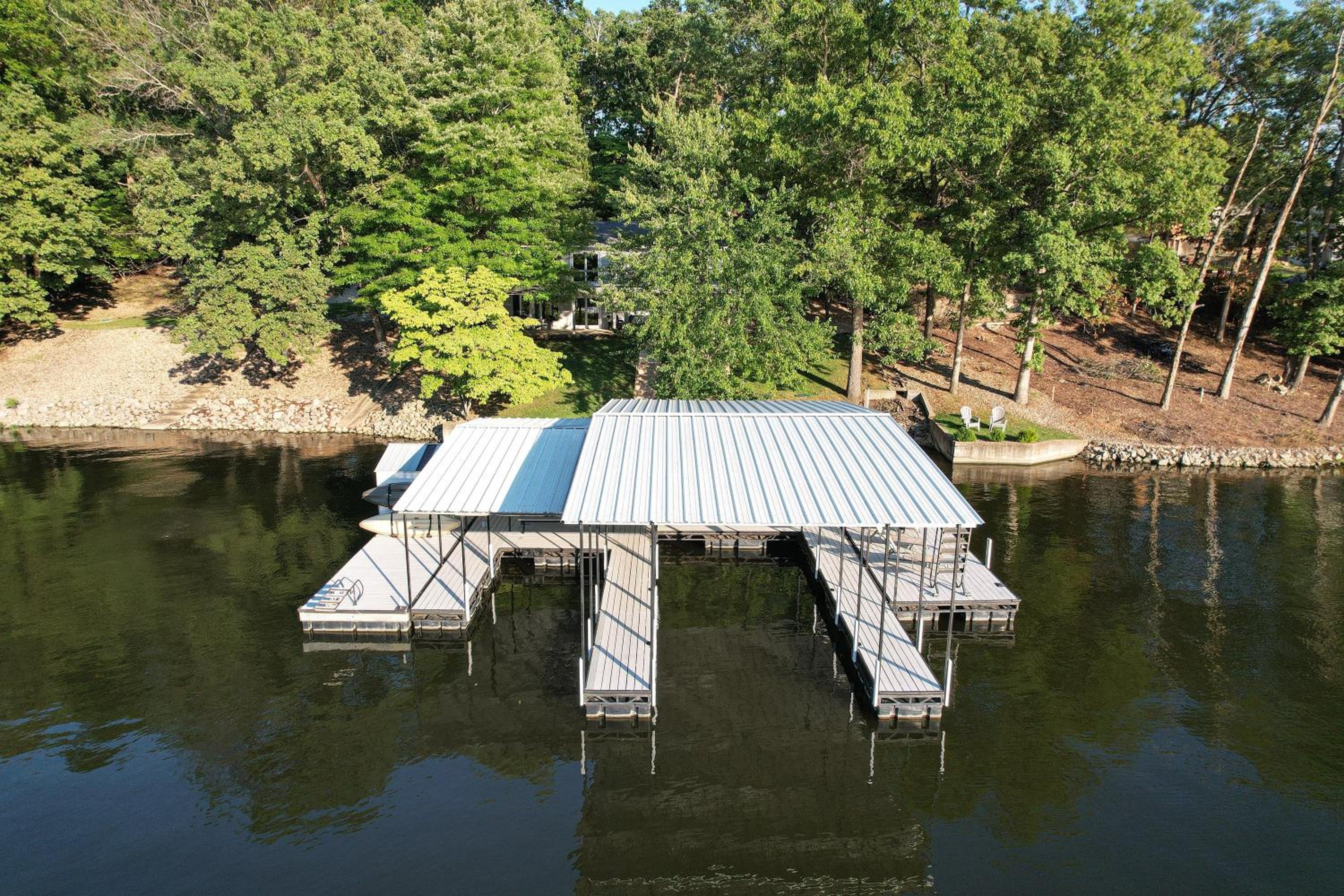 Ideal Cove with Amazing Dock, Kayaks & Fire Pit