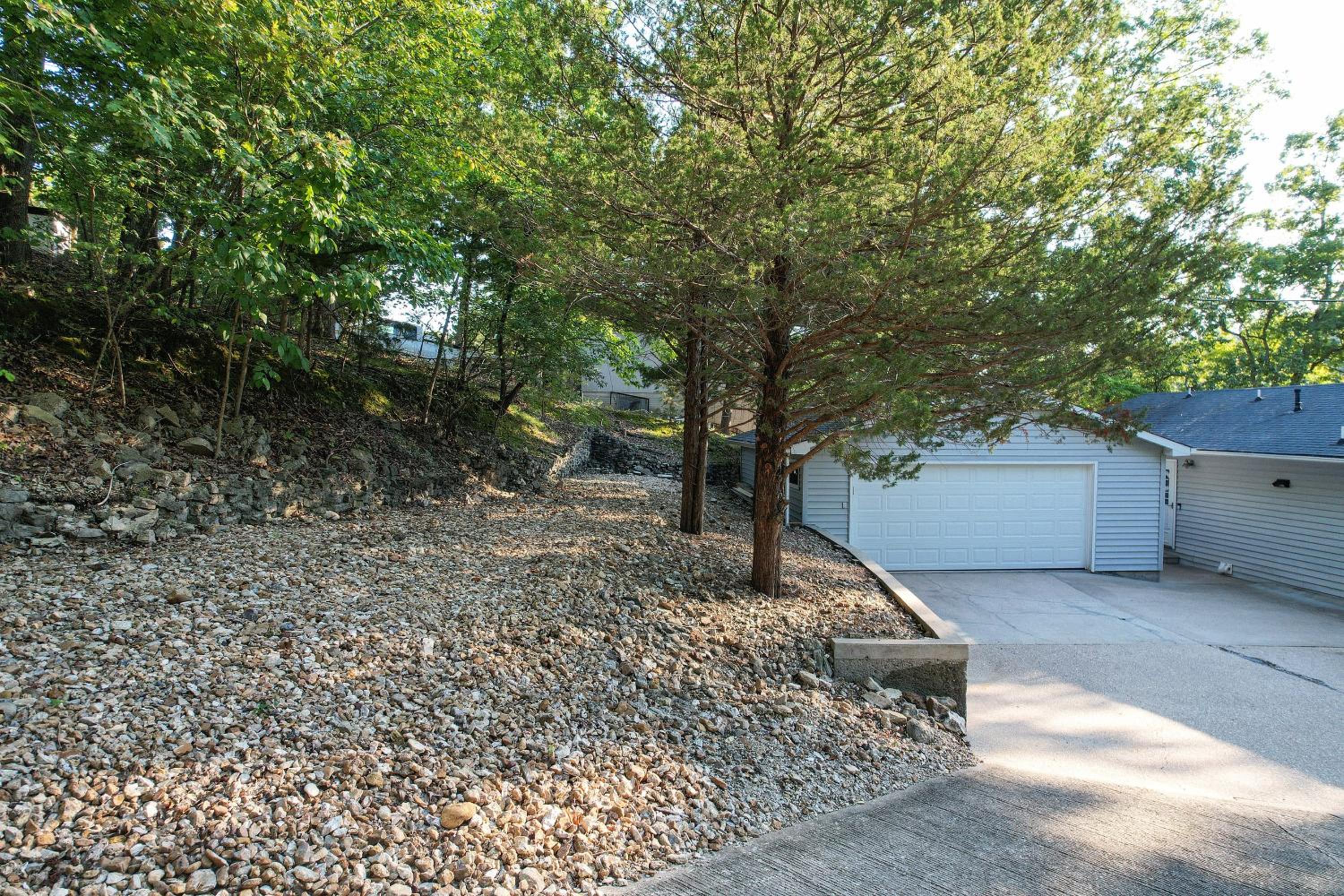 Ideal Cove with Amazing Dock, Kayaks & Fire Pit