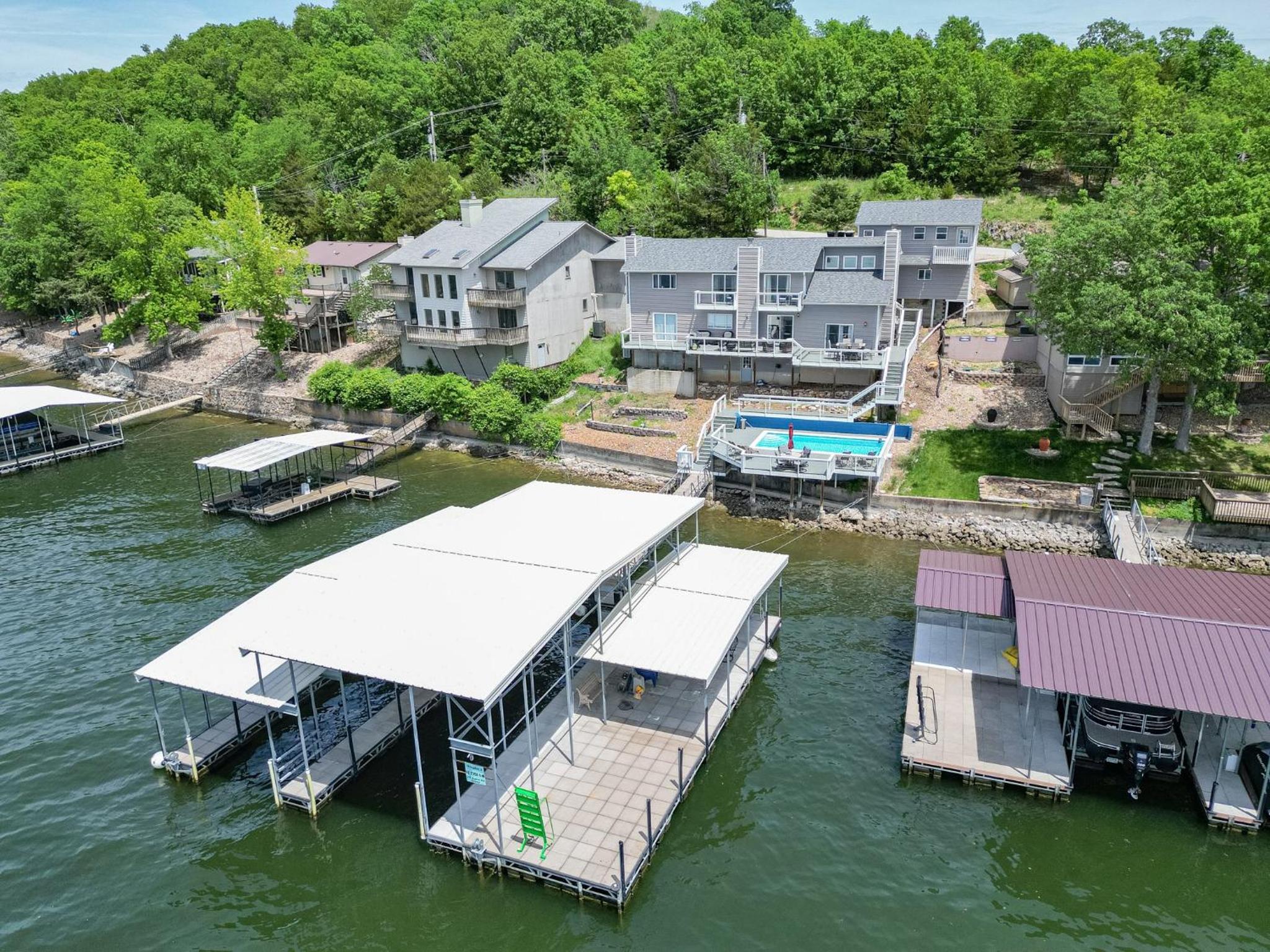 Private Lakefront Pool, Amazing Dock Sleeps 26
