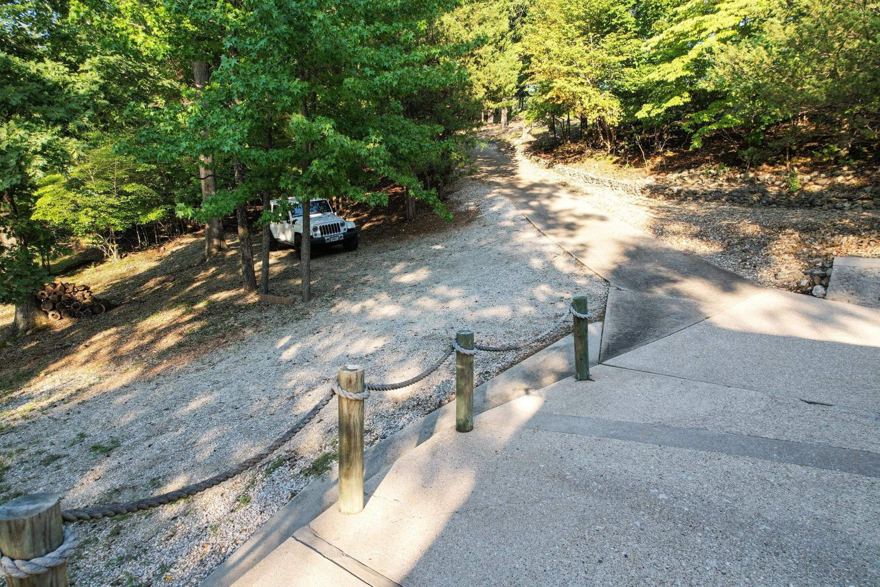 Ideal Cove with Amazing Dock, Kayaks & Fire Pit