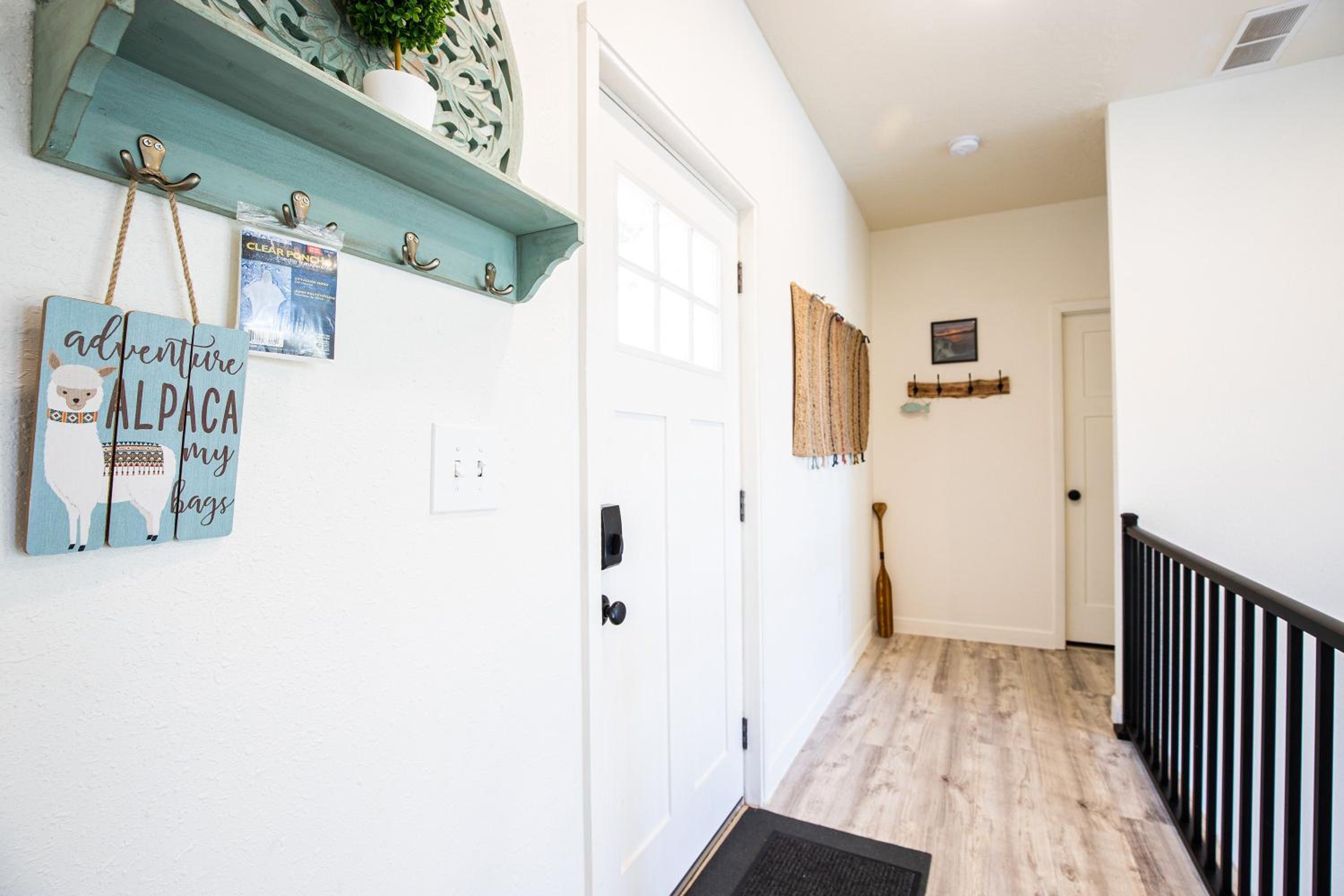 New Custom Home with Breathtaking Views!
