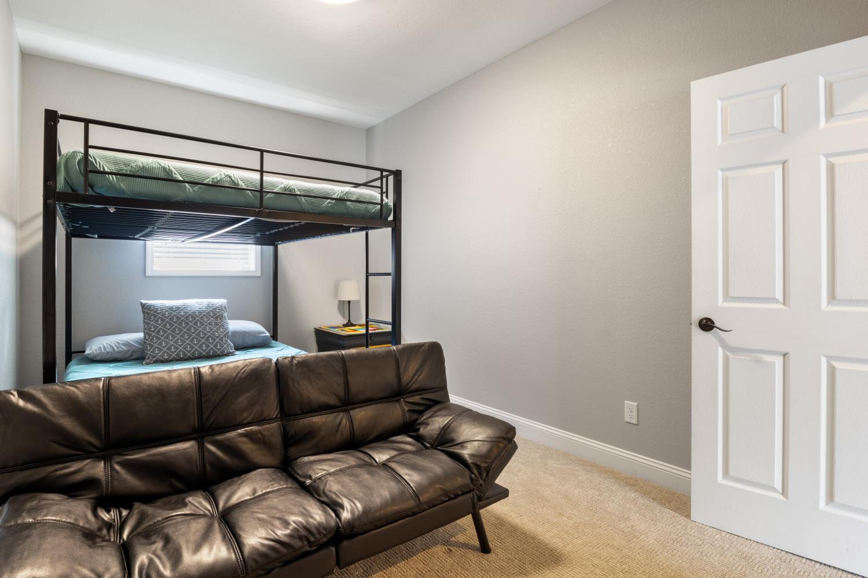 Incredible Views, Spacious Deck, Private Dock, Gas Grill, Games & Cards