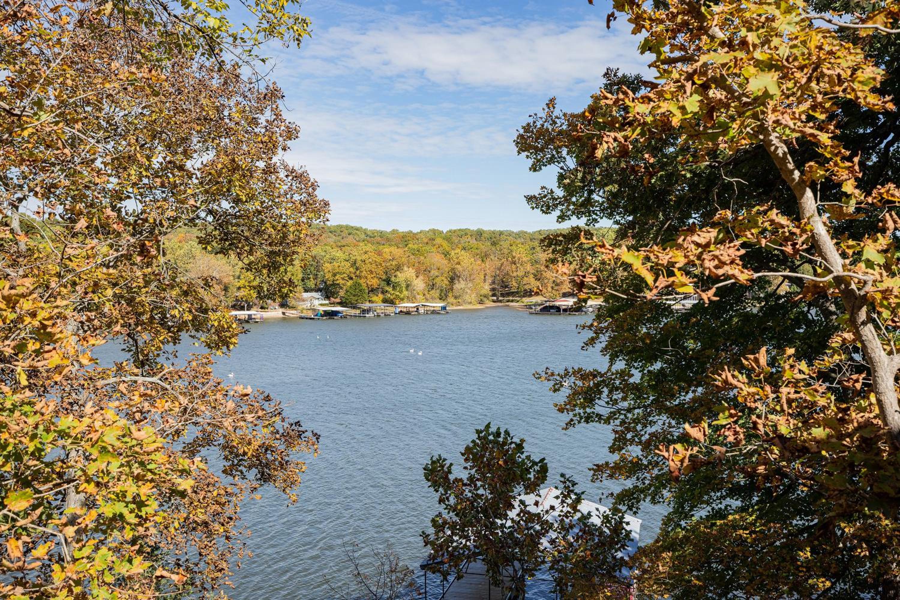 New Custom Home with Breathtaking Views!