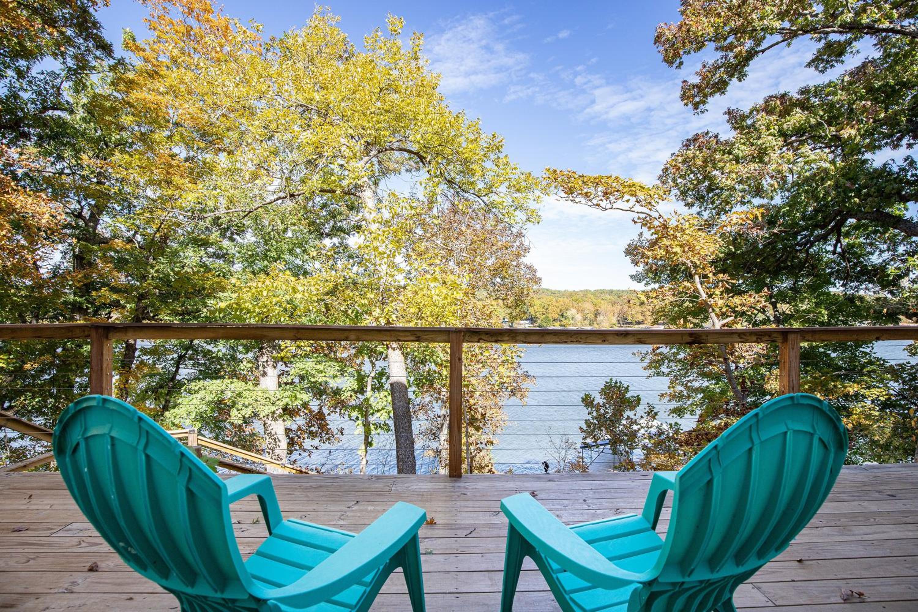 New Custom Home with Breathtaking Views!