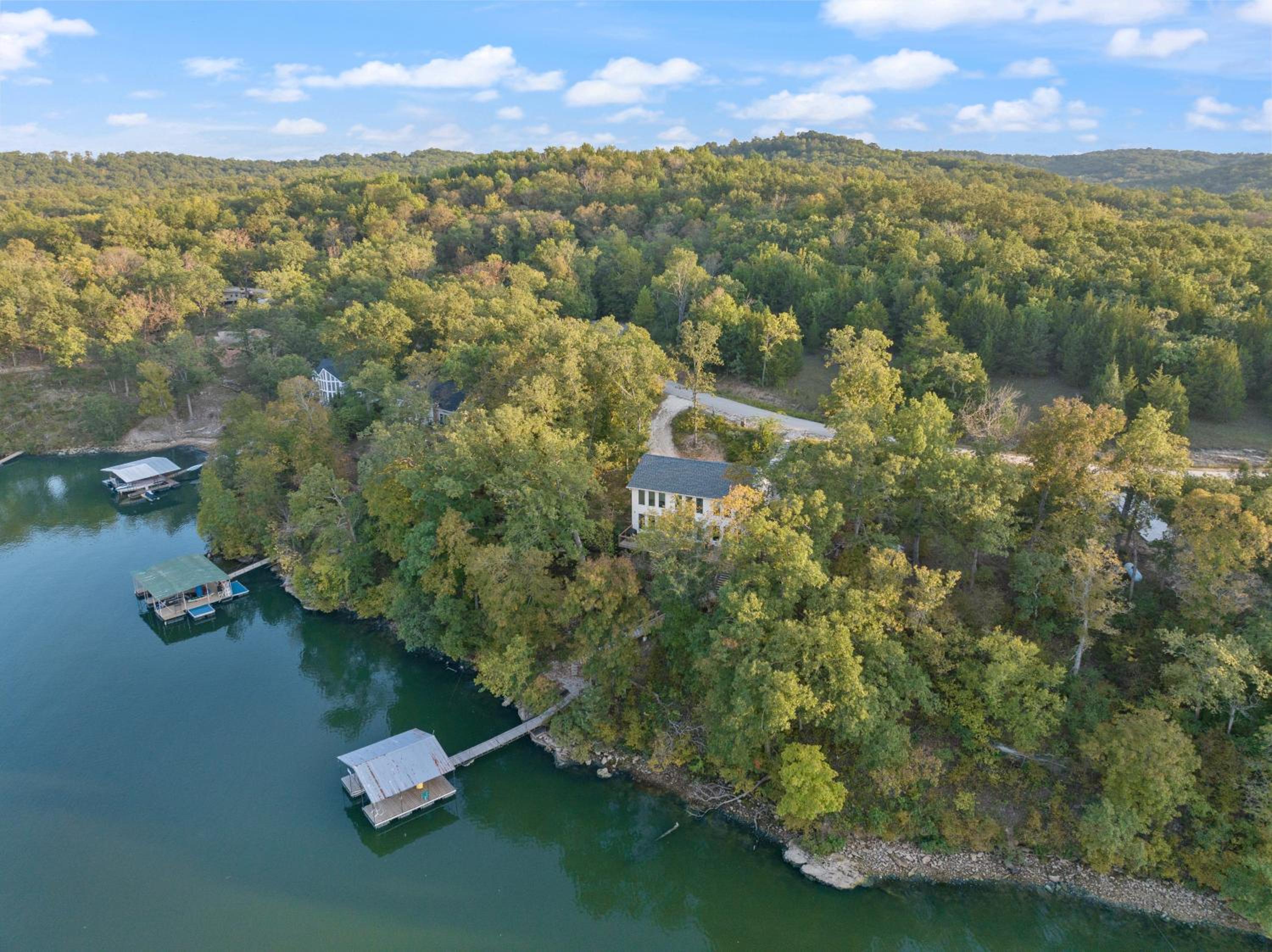 New Custom Home with Breathtaking Views!