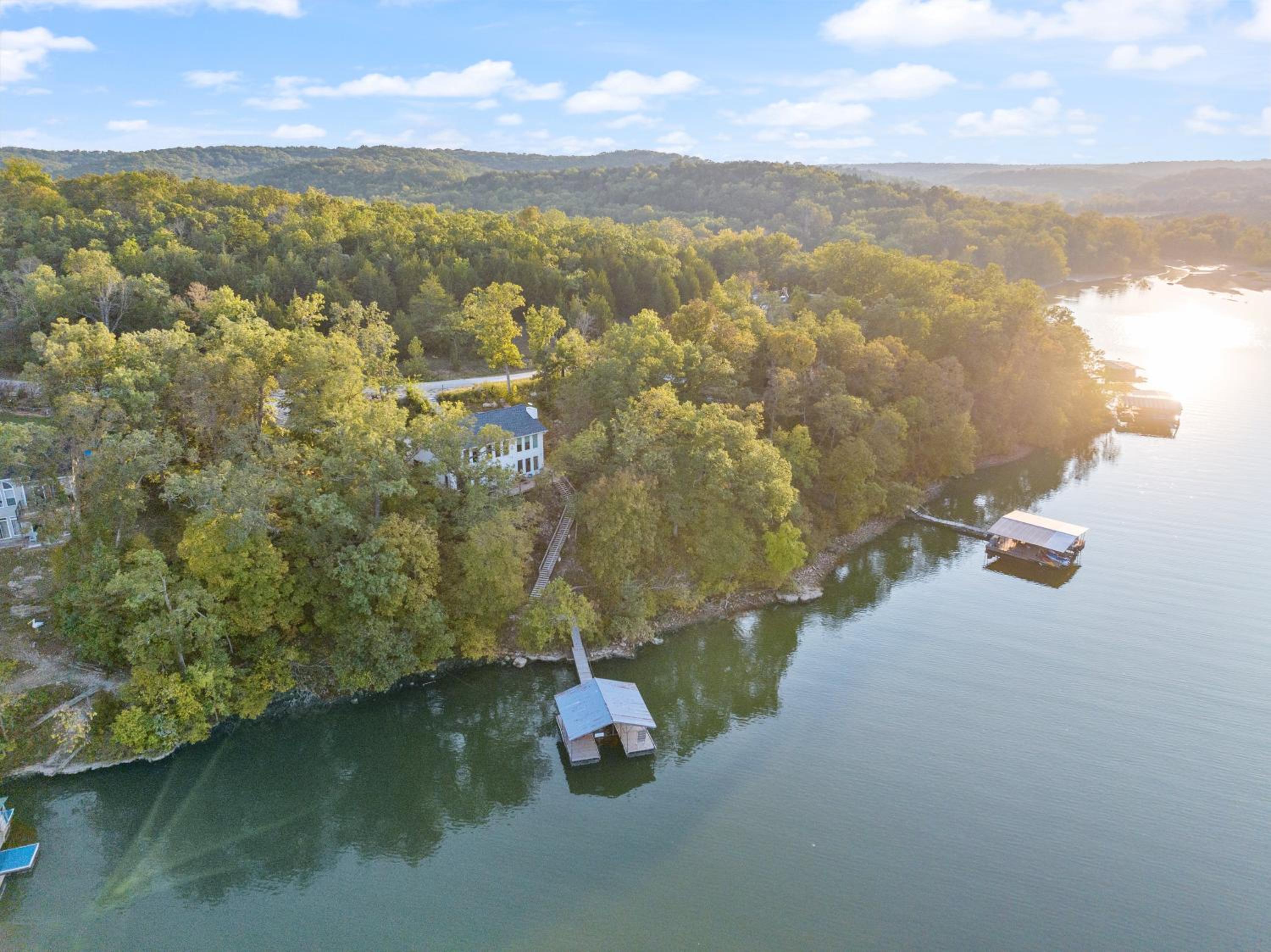 New Custom Home with Breathtaking Views!