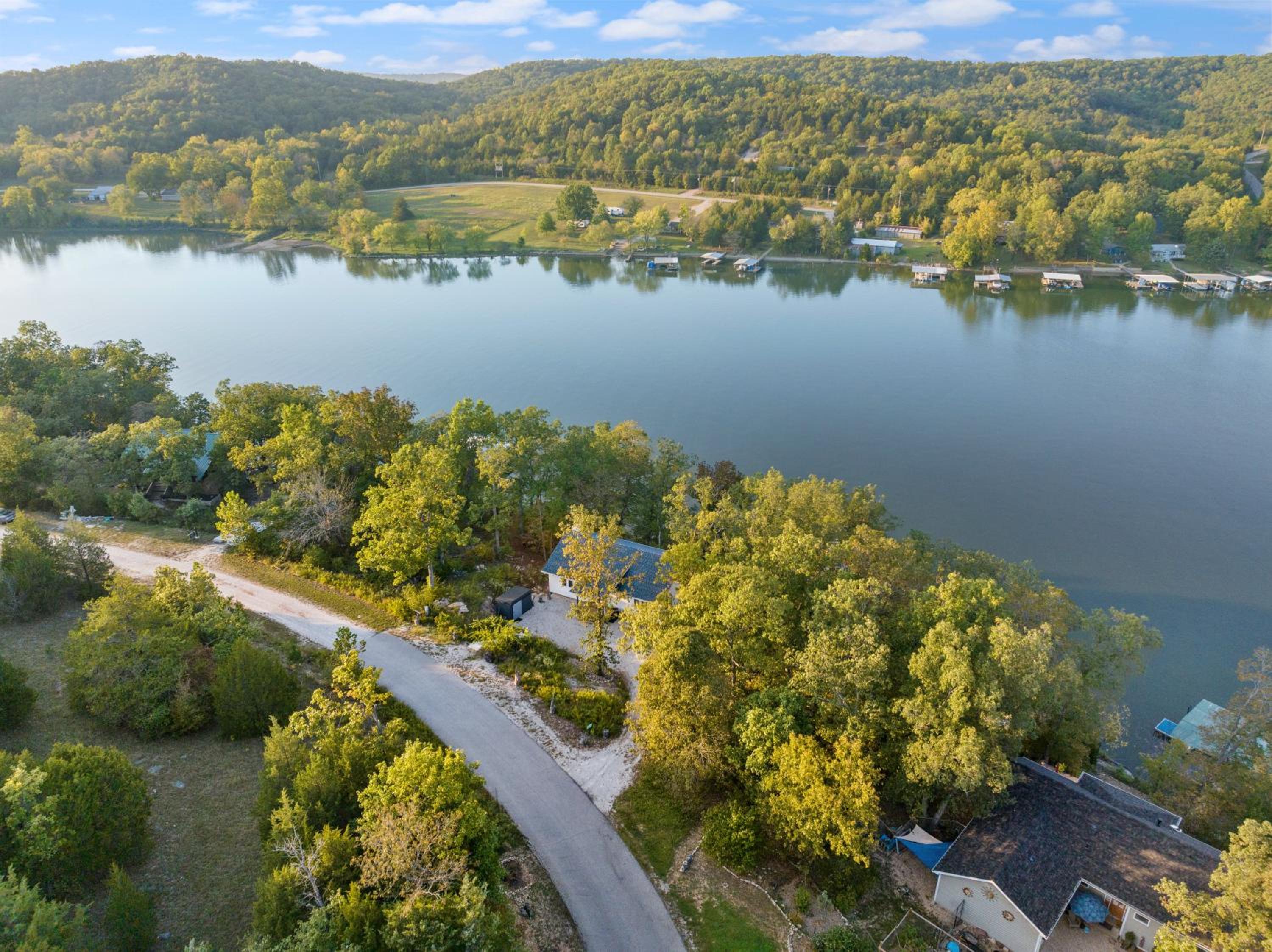 New Custom Home with Breathtaking Views!
