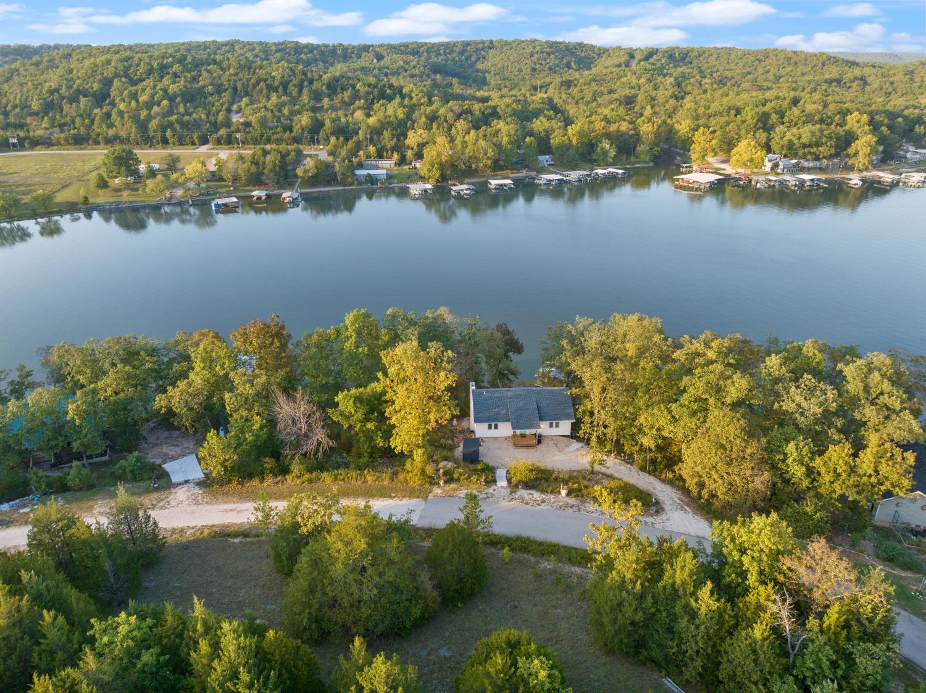 New Custom Home with Breathtaking Views!